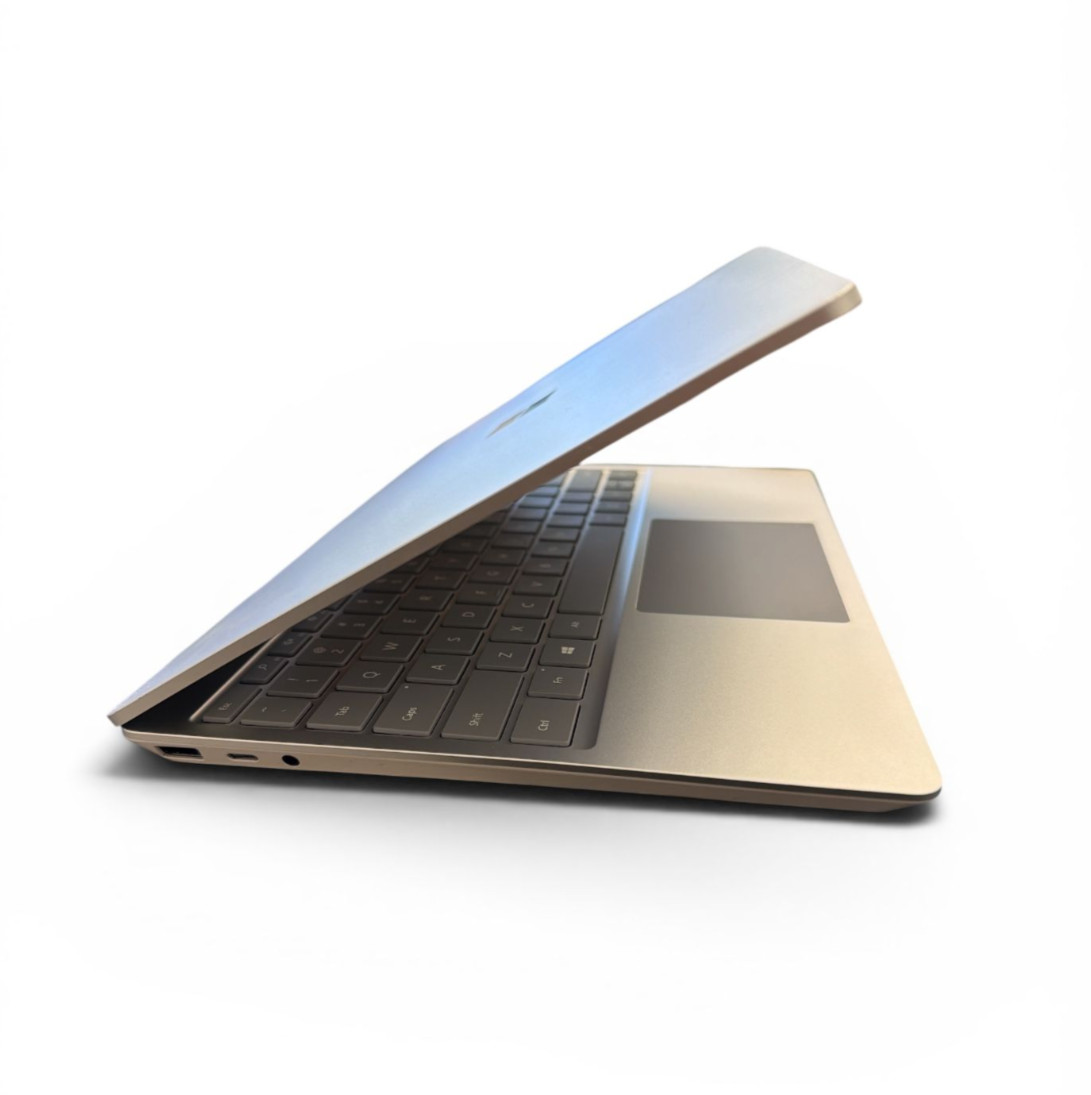 MICROSOFT Surface Laptop Go 1943 i5-1035G1 8GB RAM 128 GB 12.4″ Touch Win 11 Pro