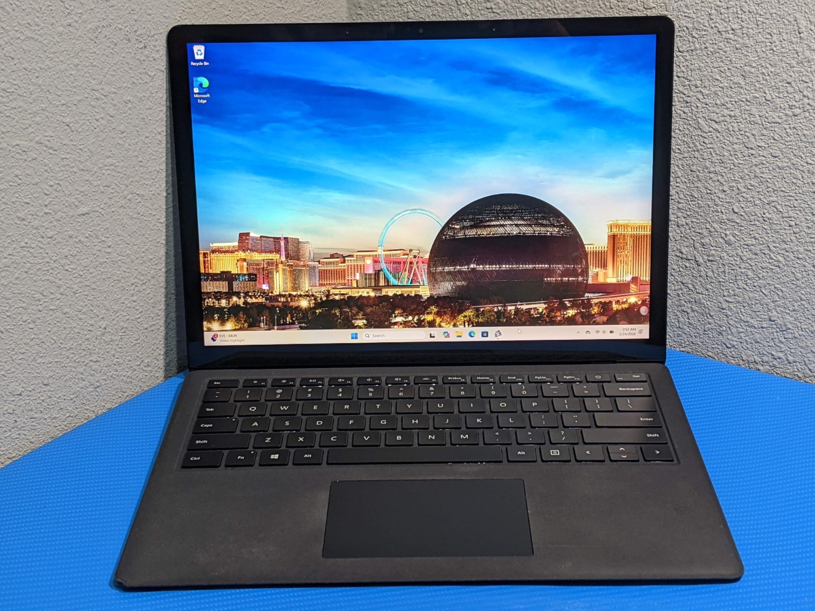 MS Surface Laptop 2 1769 13.5″ 2256×1504 TOUCH i7-8th 1.9GHz 8GB 256GB SSD W11P