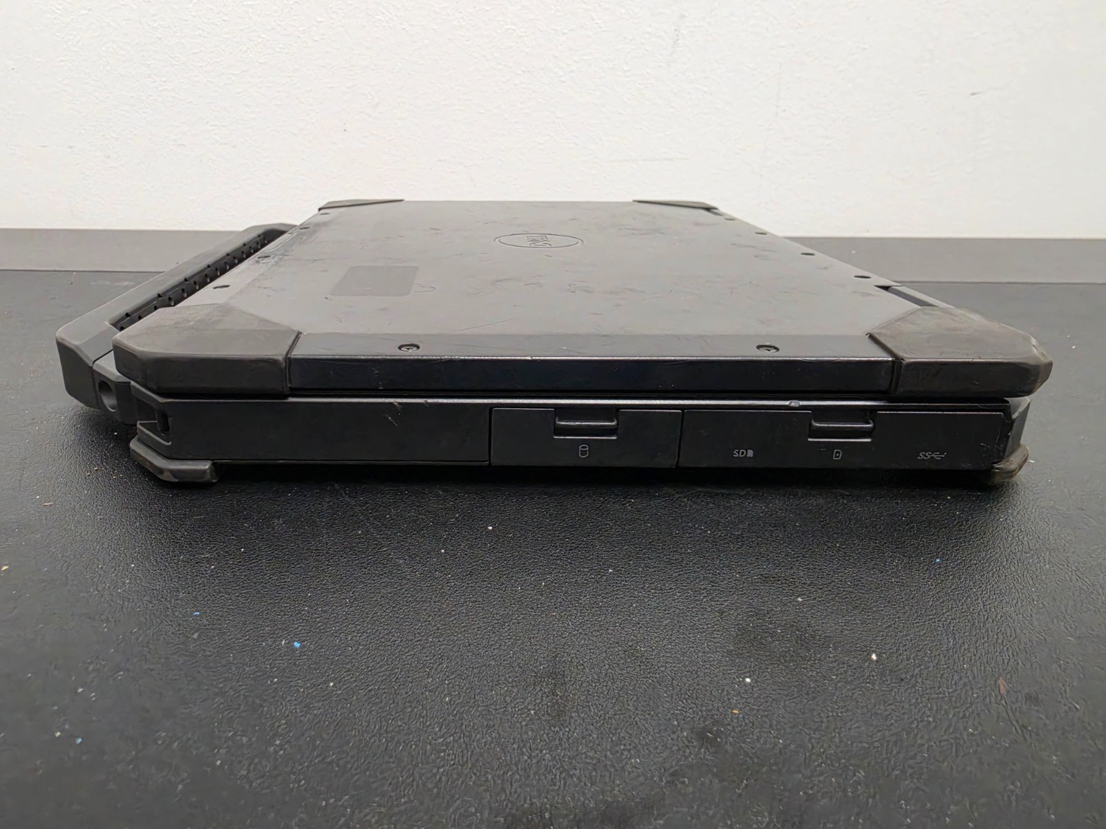 Dell Latitude 5420 Rugged Intel i7-8650U FHD Touch ***LTE*** 4GB Ram 128GB SSD