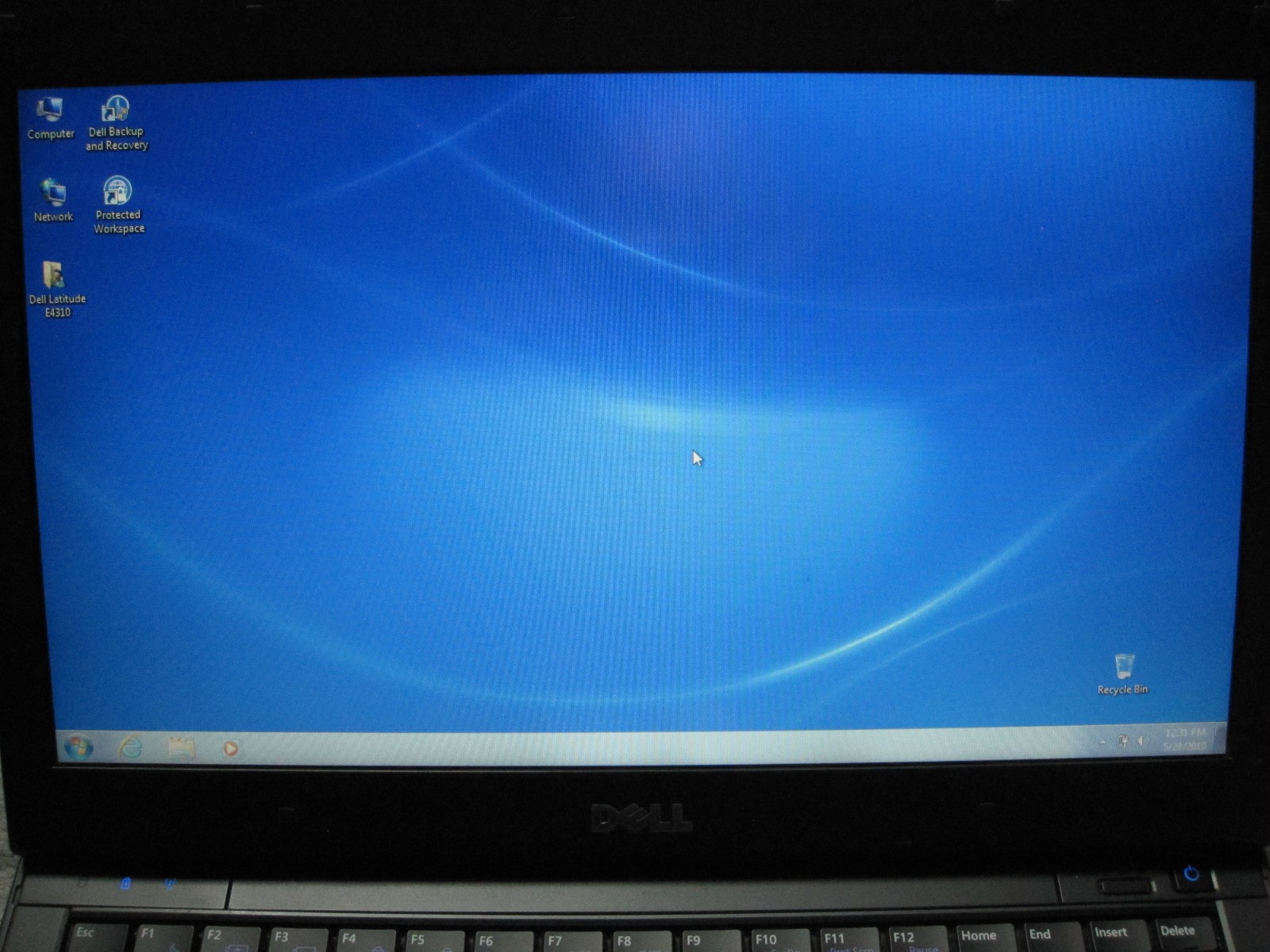 Dell Latitude E4310 Intel i5-540M 2.53GHz 4GB RAM WIN7 PRO