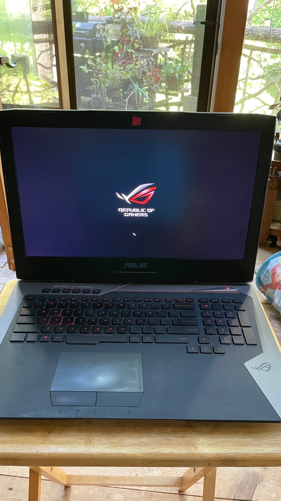 Asus g752vs, i7-6820k, 8gb gtx1070, 32gb ddr4, 17.3″