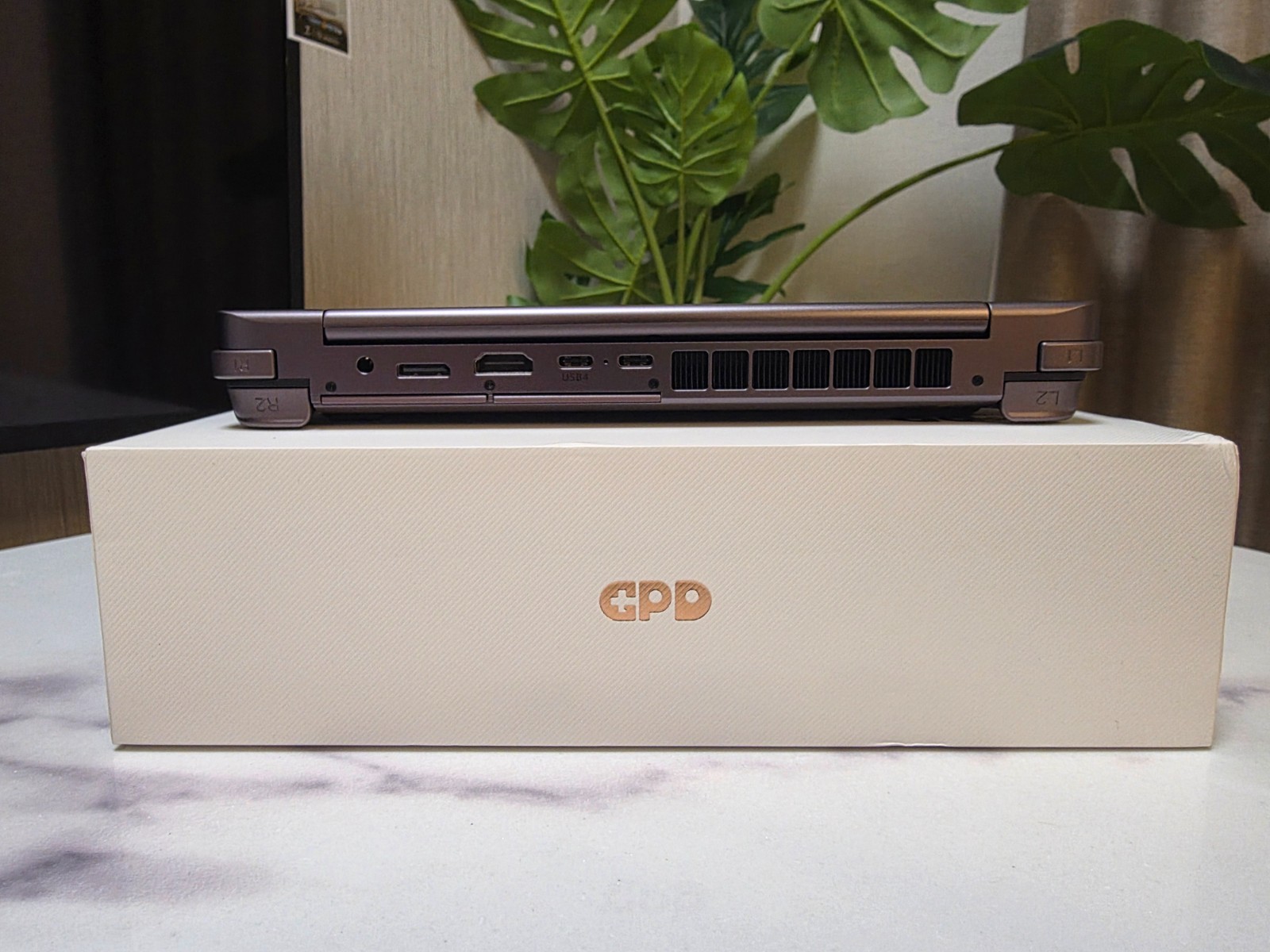 GPD WIN MAX 2 2025 – Ryzen AI 9 HX 370 | 32GB RAM | 2TB SSD | As New