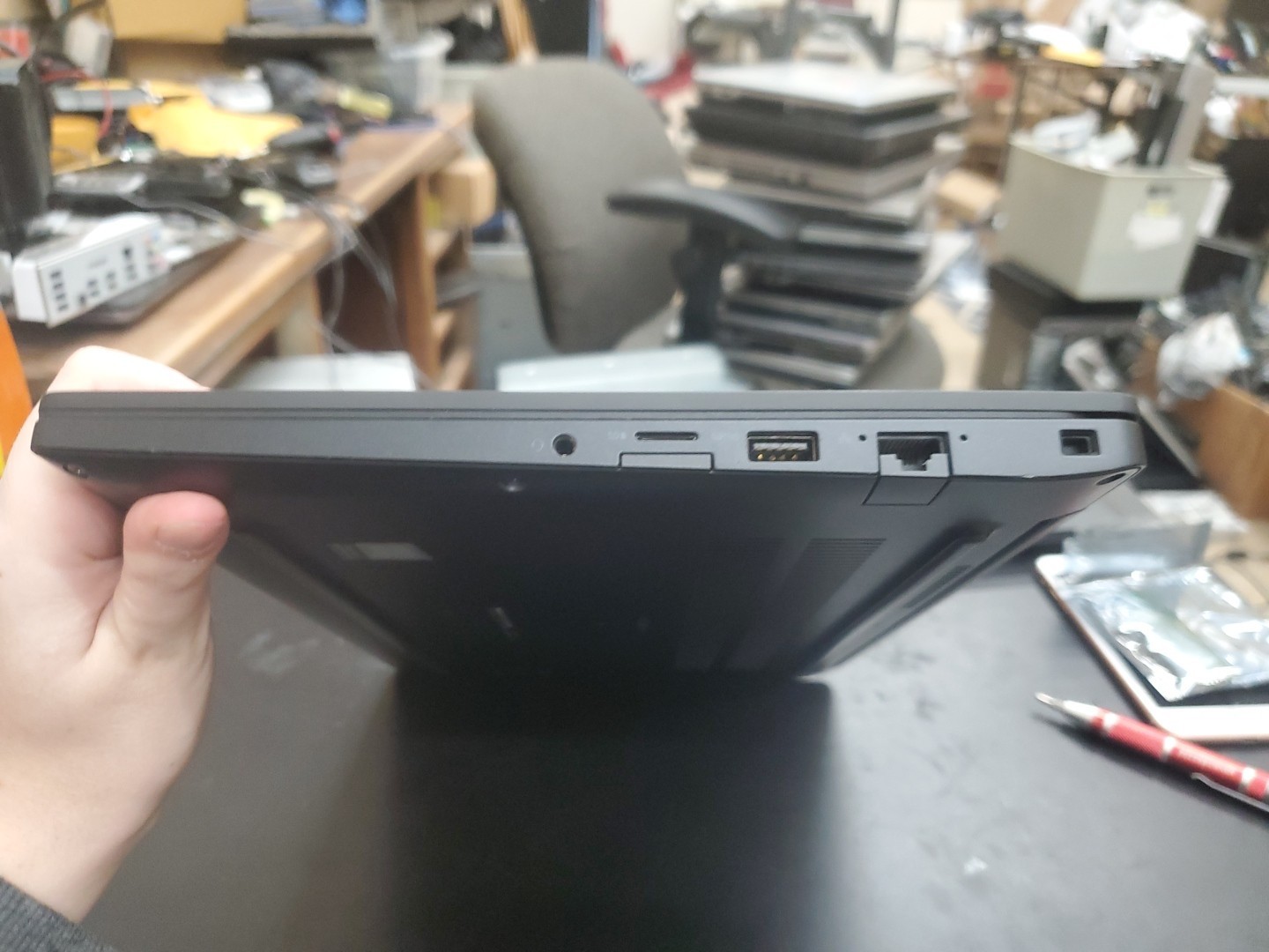 Dell Latitude 7490 14″ Touch (Intel Core i5-8350U, 16GB 256 GB SSD) 121925-7