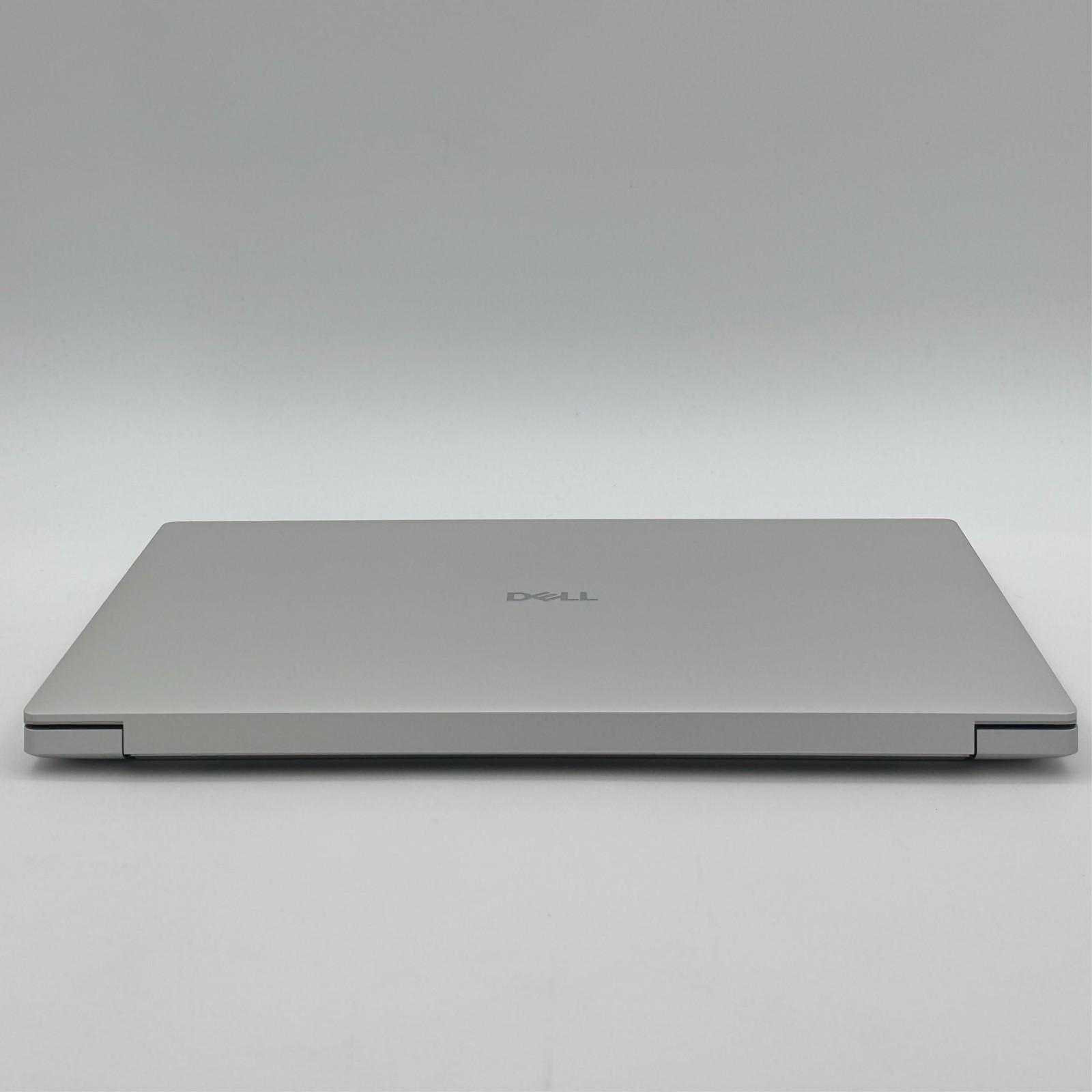 Dell Premium 14.5″ 3.2K OLED Touch Laptop Intel Ultra 7 255H 32GB 1TB SSD