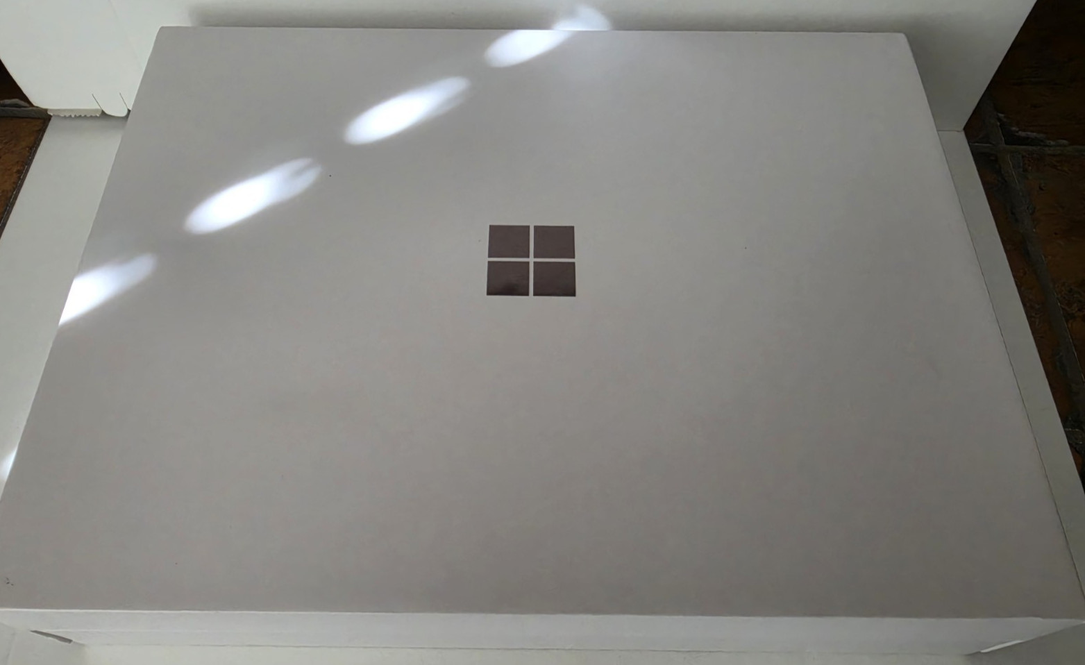 NEW Microsoft Surface Laptop 13″ 2K Touchscreen Snapdragon X Plus 8 core 256 GB