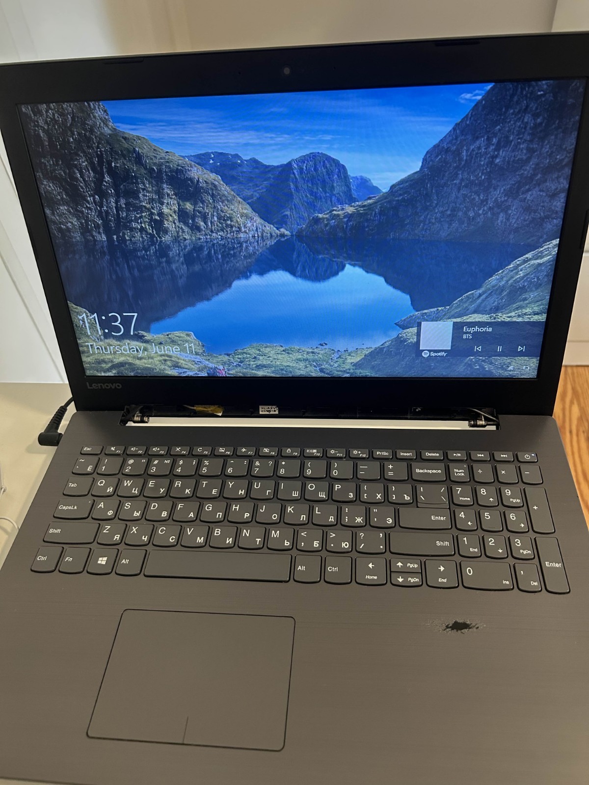 Lenovo Laptop Intel i5-7200U 8GB RAM 678GB Storage WiFi Webcam Charger Included
