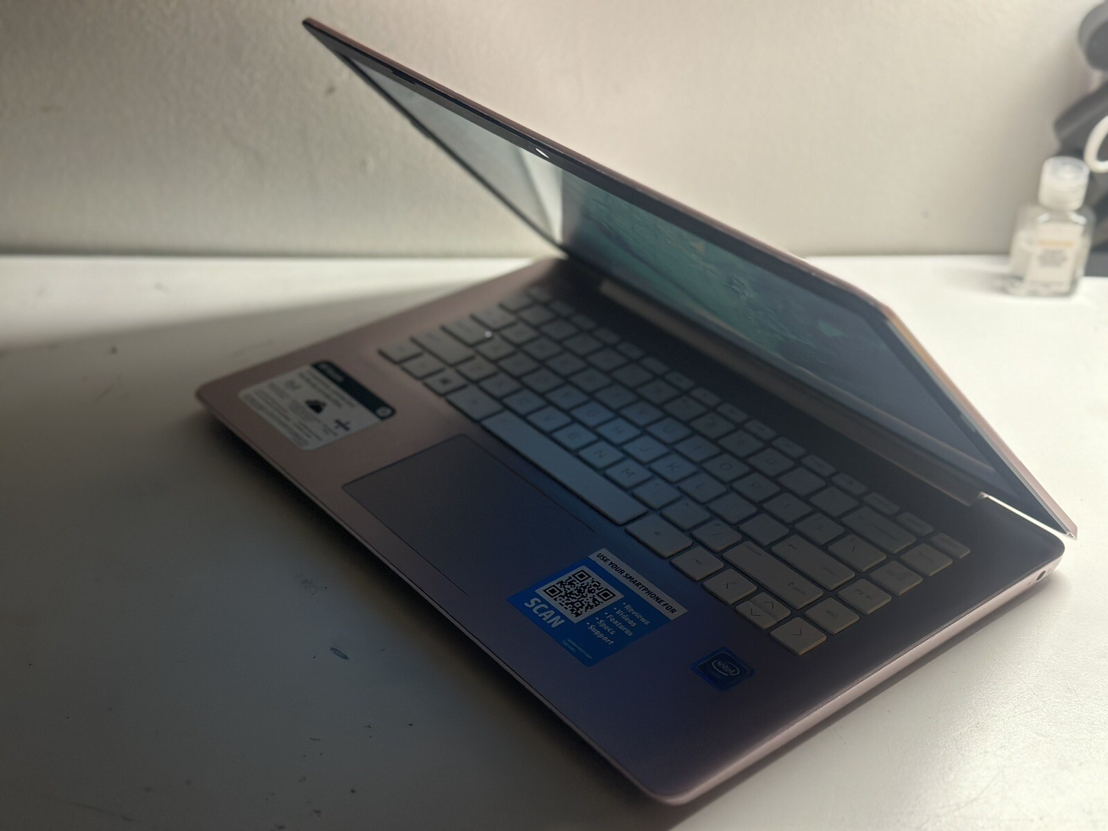 HP Stream 14-cb172wm 14″ (64 GB, Intel Celeron N4000, 1.10 GHz, 4 GB) Laptop…