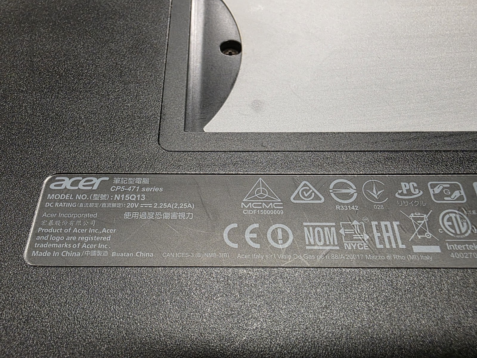 Acer Chromebook 14 N15Q13 i5 6200U 8GB RAM 32GB SSD 1080P LCD CP5-471-581N