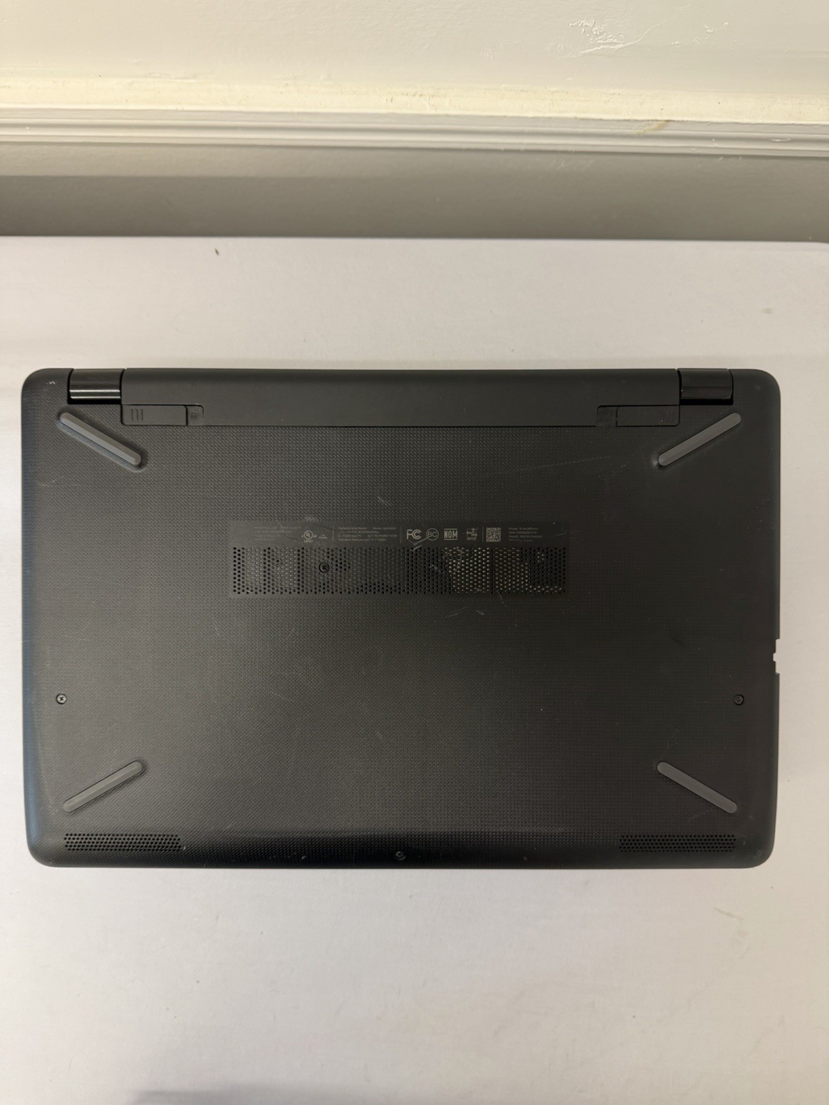 HP Laptop 15-65289wm – Good Screen – Intel Pentium Silver N5000 – Read Des