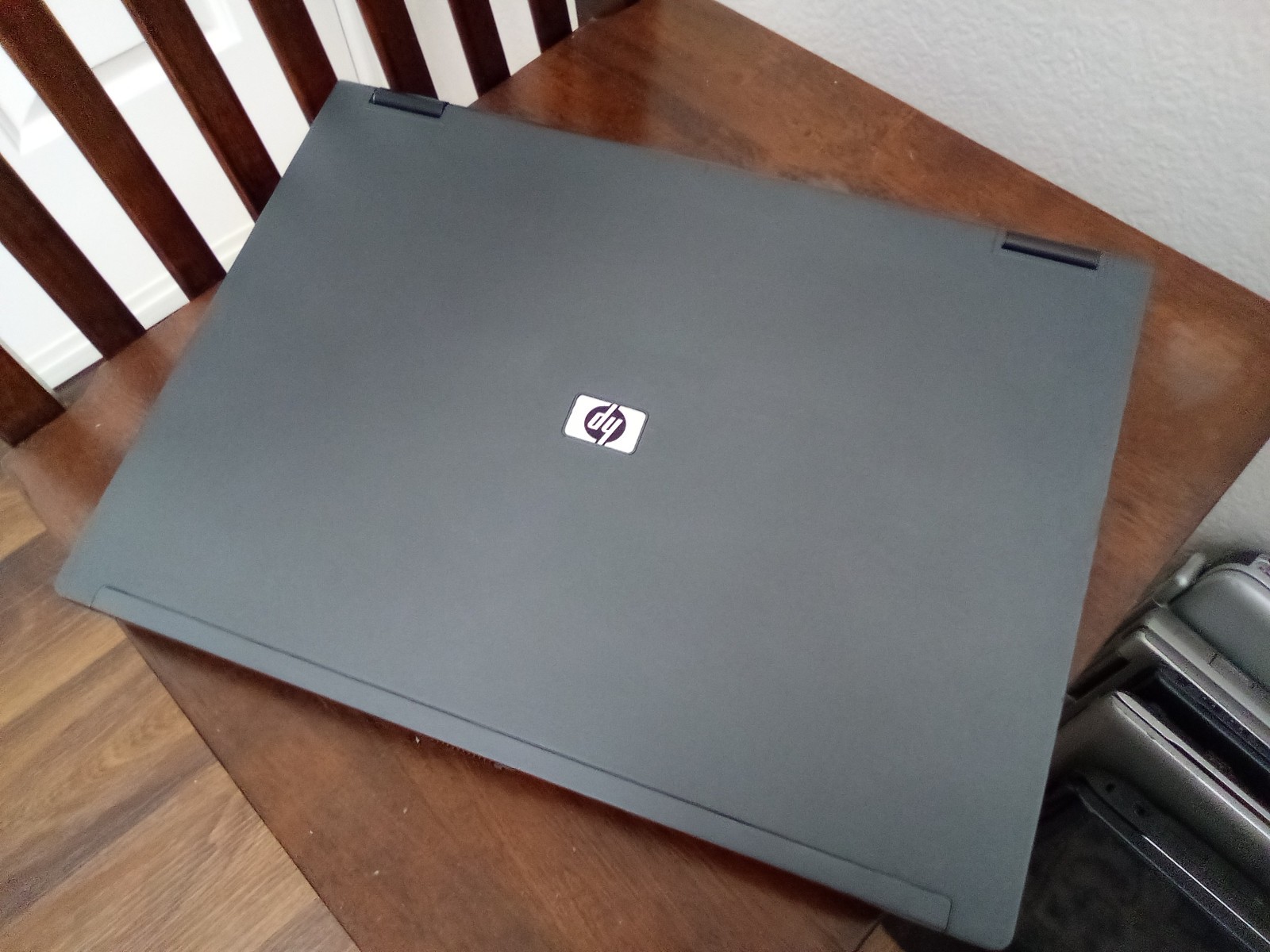 HP Compaq nc8430 [Linux] [Intel T2600] [4 GB DDR2] [120 GB SSD] [DVD Drive]