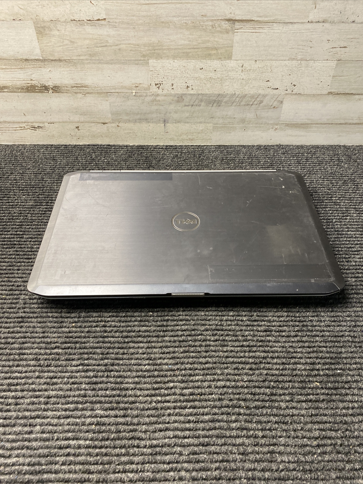 *READ* Dell Latitude E5520 15.6″ Intel Core i5-2520M @ 2.50 GHz 4GB NO HDD NO OS