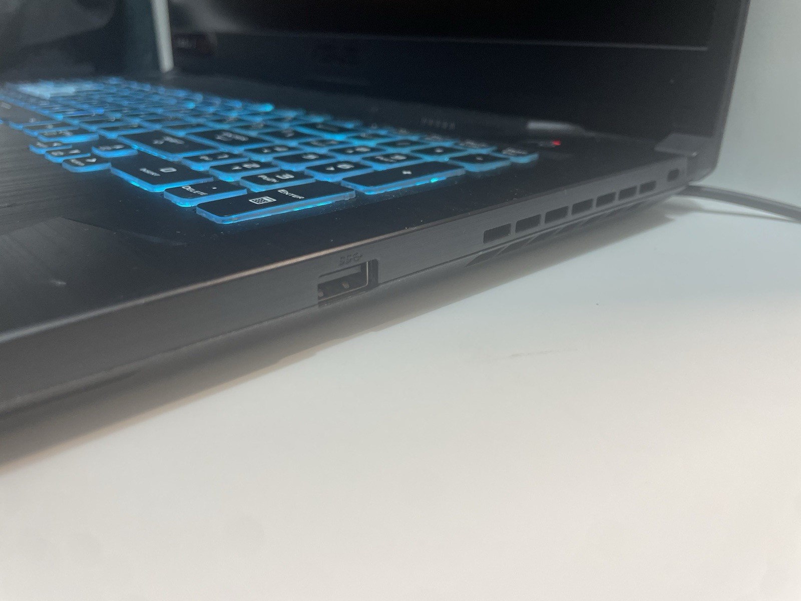 ASUS TUF Gaming F17 17.3″ i5-11400H 32GB 1TB SSD RTX 3050 Ti Win11 Pro