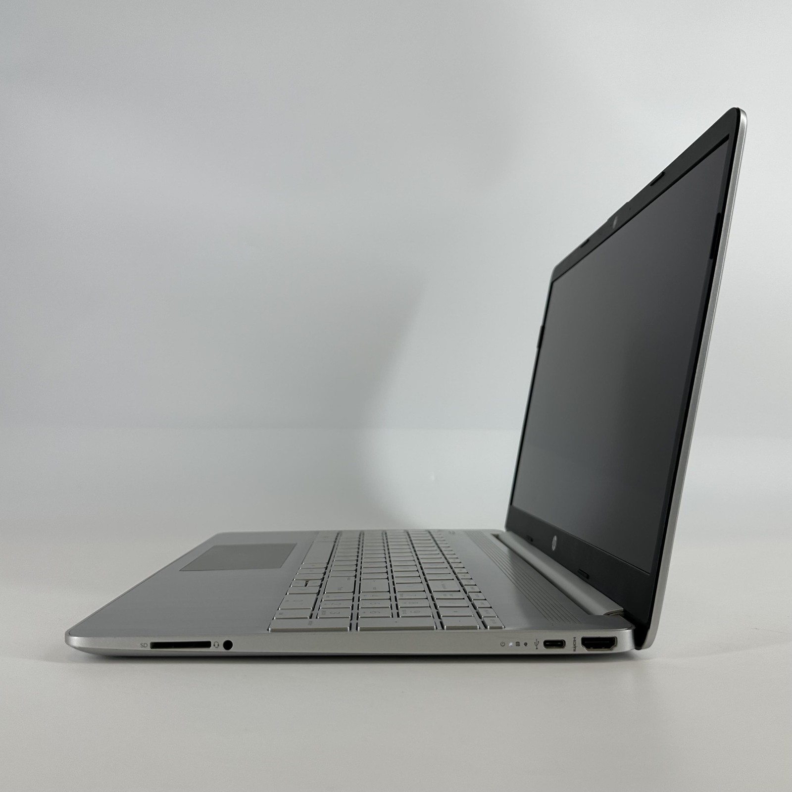 HP Notebook 15-dy1043dx Silver HD TOUCH i5-1035G1 1.00GHz 12GB 256GB Very Good