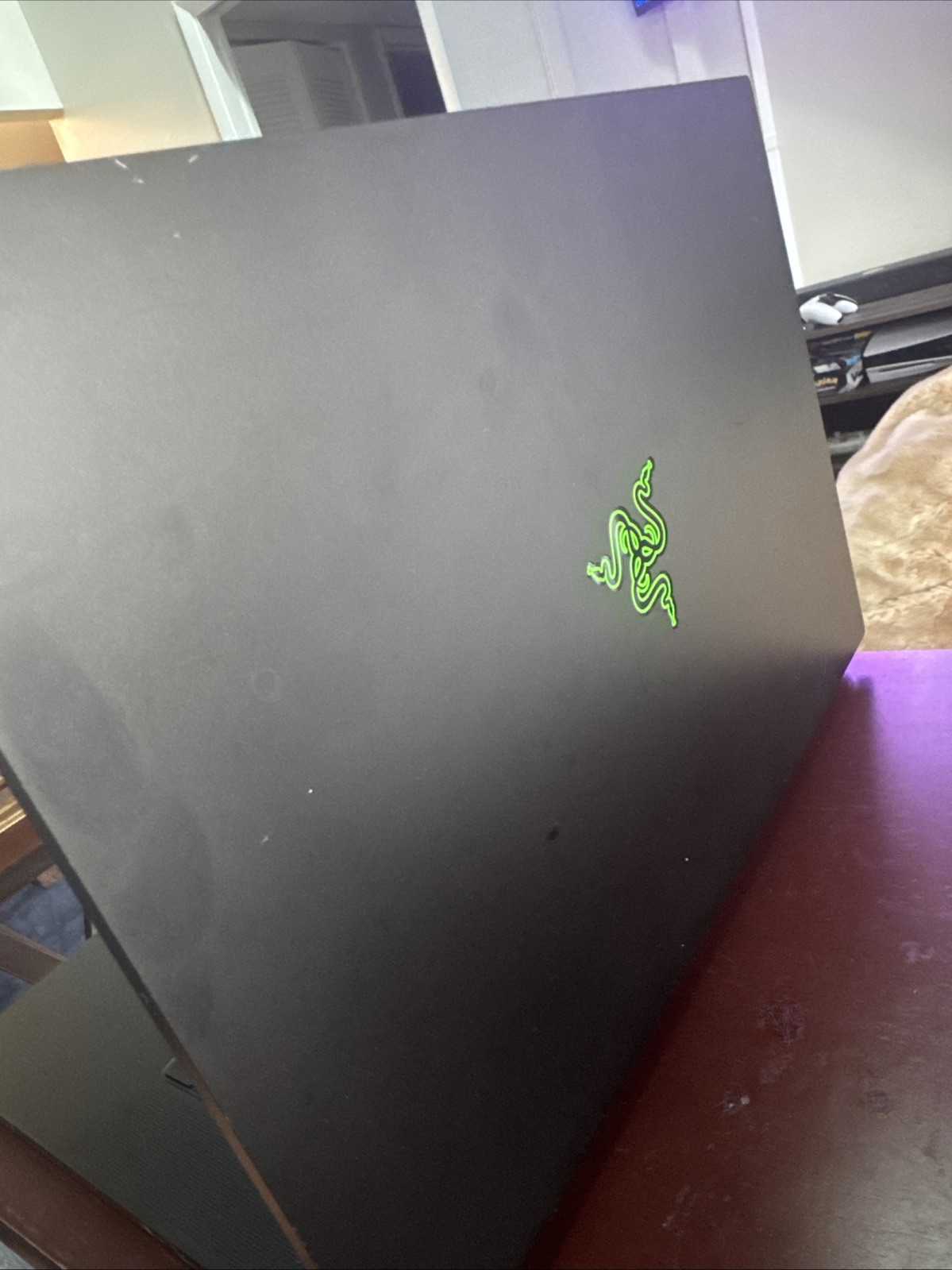 Razer Blade 16 240Hz FHD+ 2.2GHz i9-13950HX 32GB 1TB/1TB SSD RTX 4090 Excellent