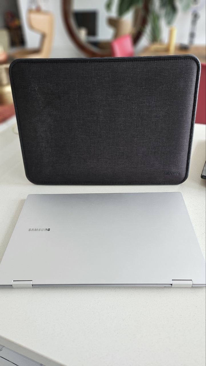 Samsung Galaxy Book2 Pro 360 15.6″, Intel Evo i7, convertible Laptop +S Pen Case