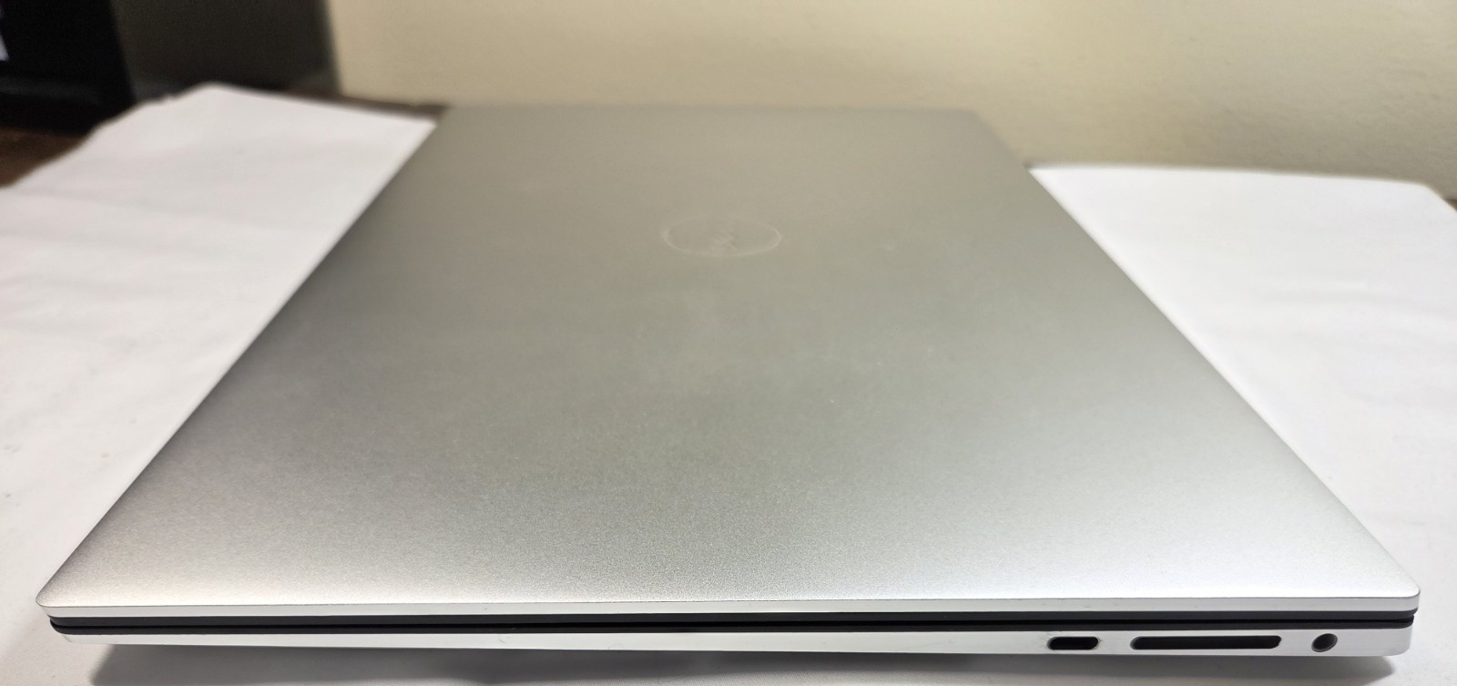 Gaming Laptop Dell XPS 15 9520 15.6″ i7-12700H 24GB RAM 512G & 256GB RTX 3050Ti