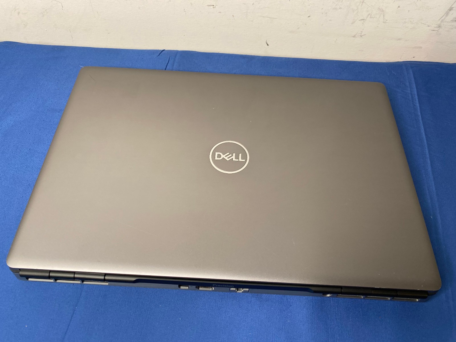 Dell Precision 7550 i7-10750H 2.60GHZ, 512GB SD 32GB NVidia T2000 Win 11 Pro