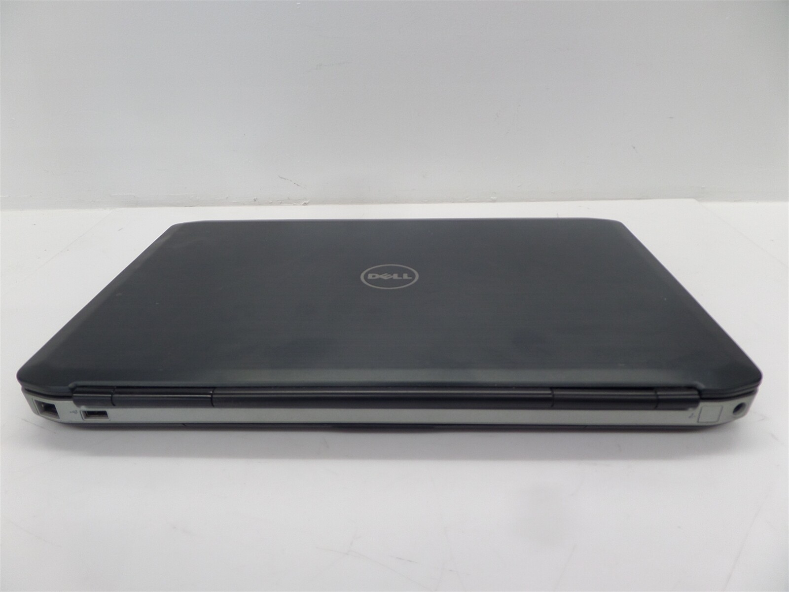 Dell Latitude E5530 15.6″ Laptop w/ i3-3110M 2.4GHz CPU 8GB RAM – No HDD