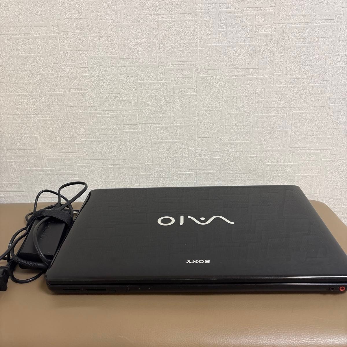 Sony Vaio E Series VPCEB17FJ Laptop Core i3 4GB RAM DVD Win11 Home