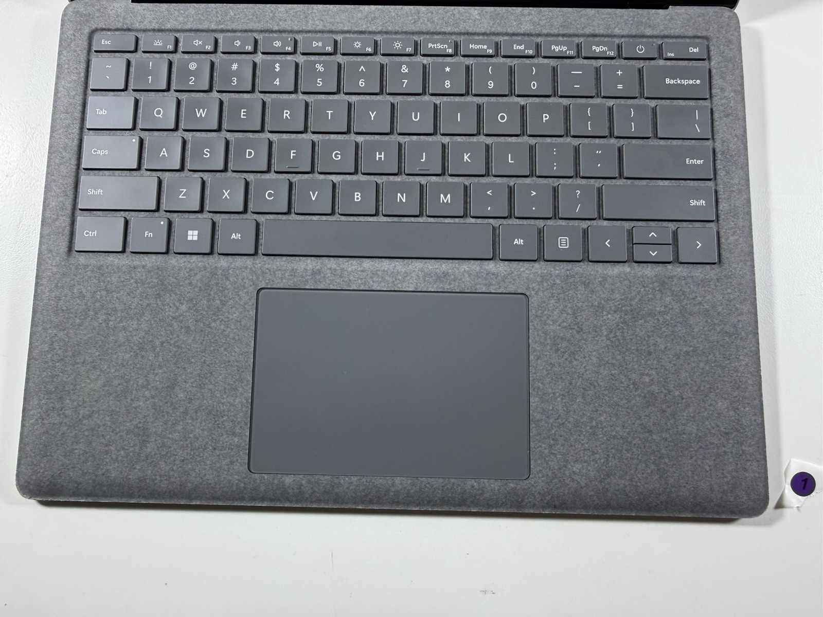 Microsoft Surface Laptop 5 13.5” 1950 Intel Core i7-1265U 16GB RAM 512GB NVME
