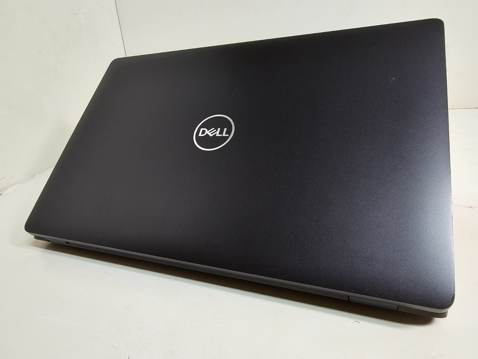 Dell Precision 3540 Laptop – 1.6 GHz i5-8365U 8GB 256GB SSD Webcam 15.6″ – SP1