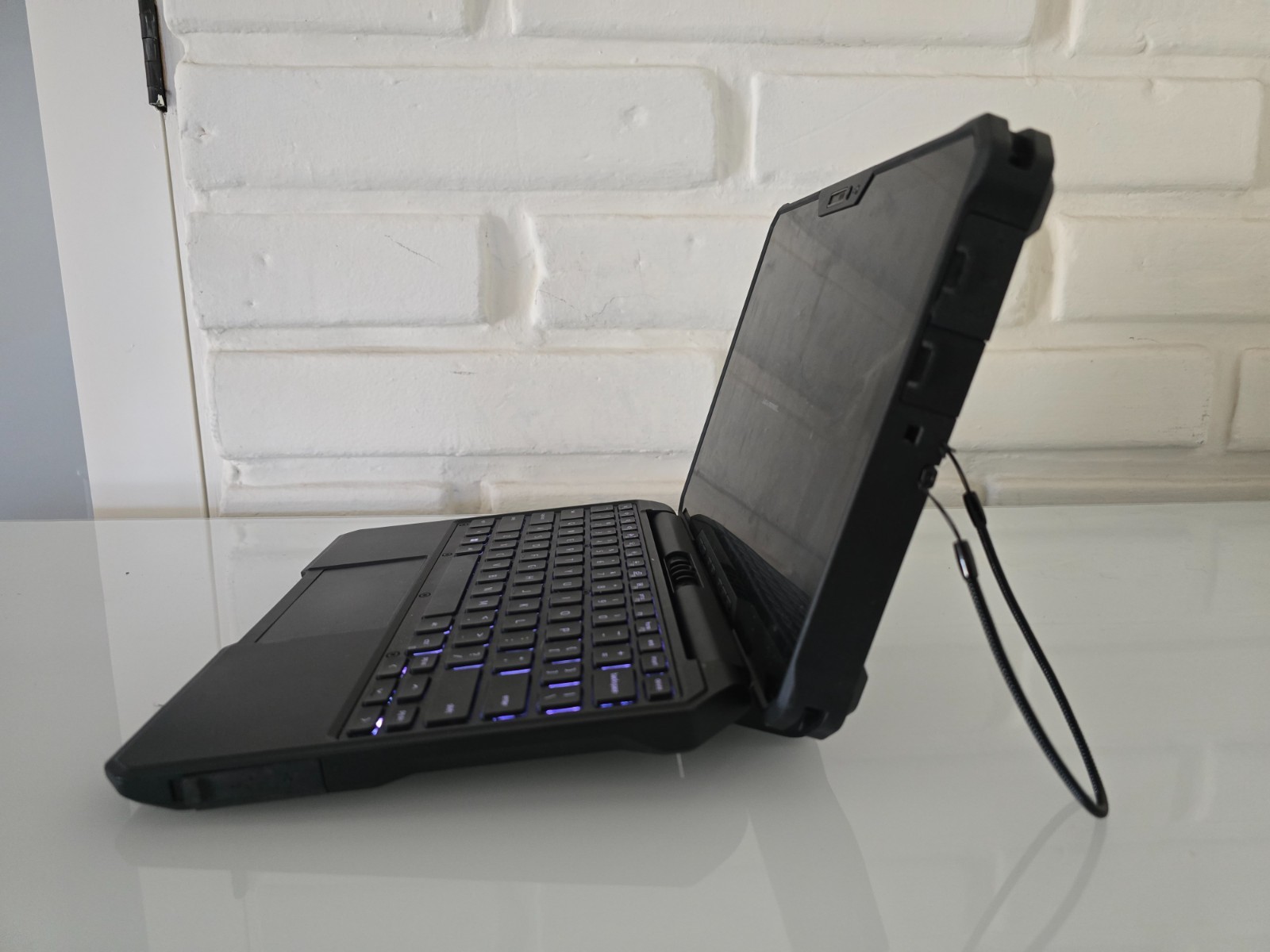 Dell Latitude 7230 Rugged Extreme 5G Cellular i7-1260U 32GB RAM, 1000GB, Scanner