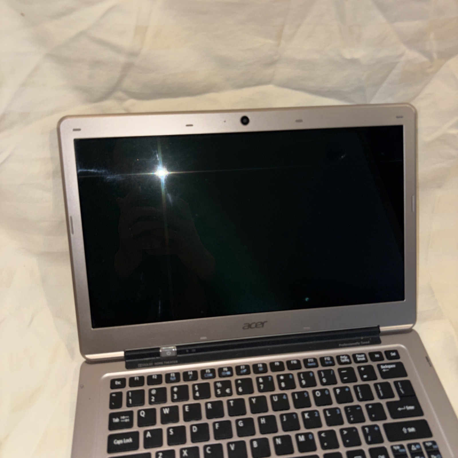 Acer Aspire S3-371 13″ Notebook – i3-3217A 1.8 GHz, 4 GB, no hdd