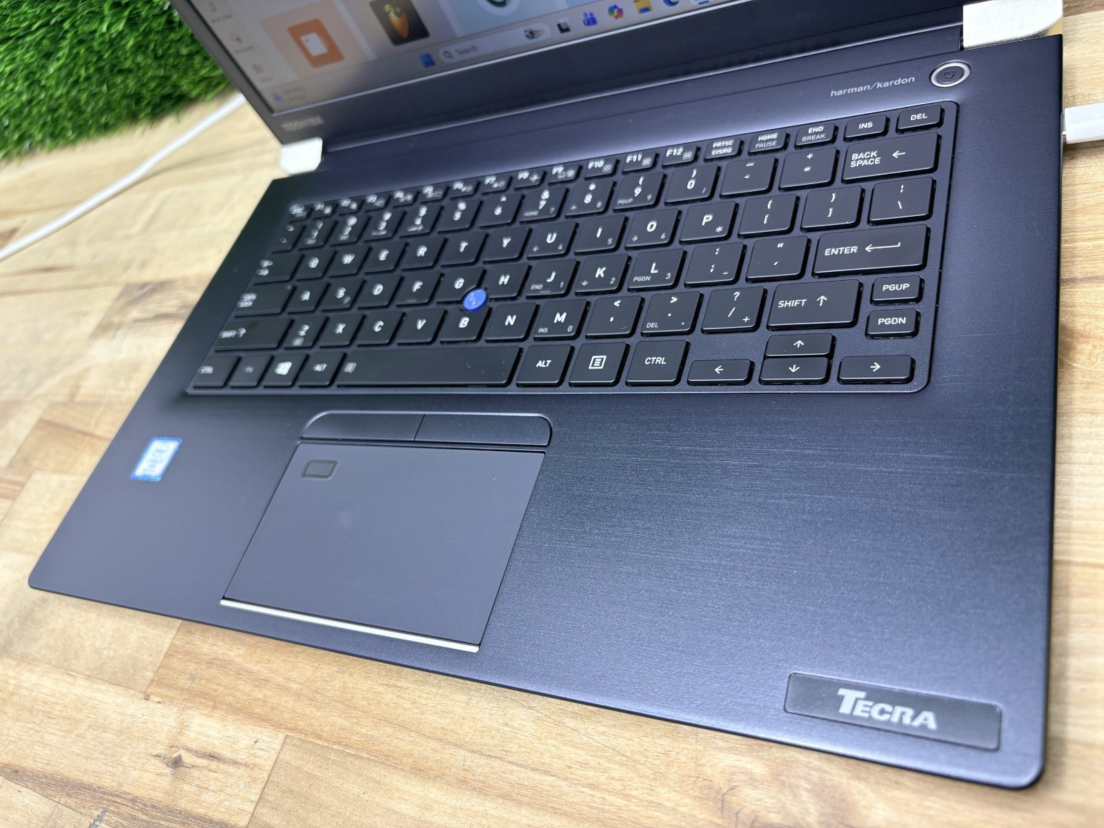 Toshiba DynaBook Tecra X40-E Intel i7-8th Gen 1.90GHz 16GB RAM 256GB SSD Win11P*