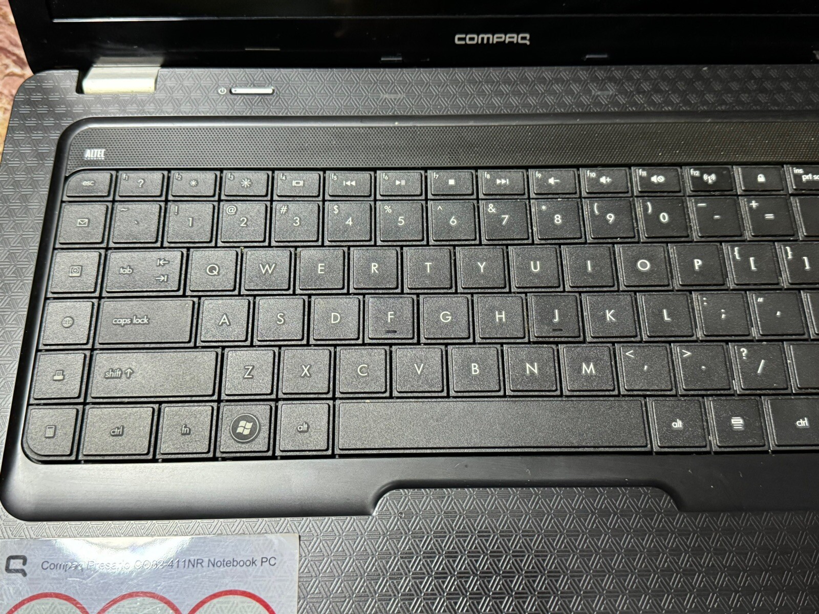HP Compaq Presario CQ62 15.6 WINDOWS 7 Intel Celeron 2.20GHZ, 3gb Ram, 300gbHDD