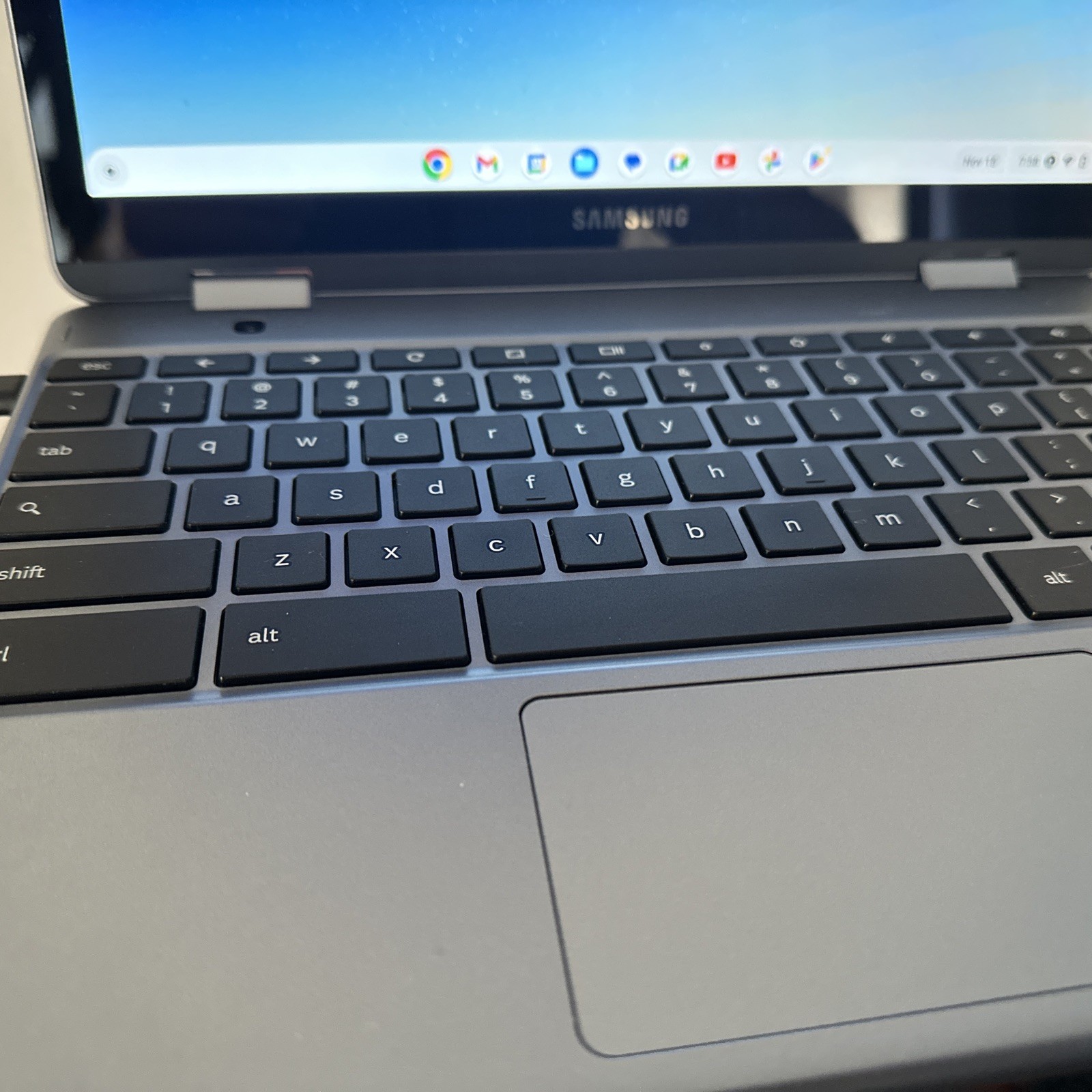 Samsung XE525QBB 12.2″ Celeron 3965Y 4GB Touchscreen Chrome Notebook Grade A
