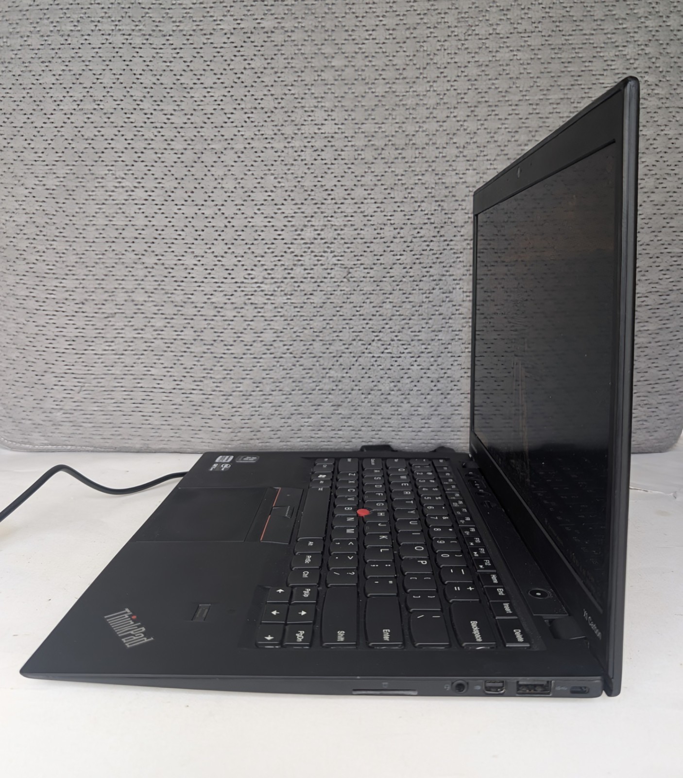Lenovo ThinkPad X1 Carbon i5-3427 4GB 256GB SSD, BKLT KB Win 10Pro AC Adapter