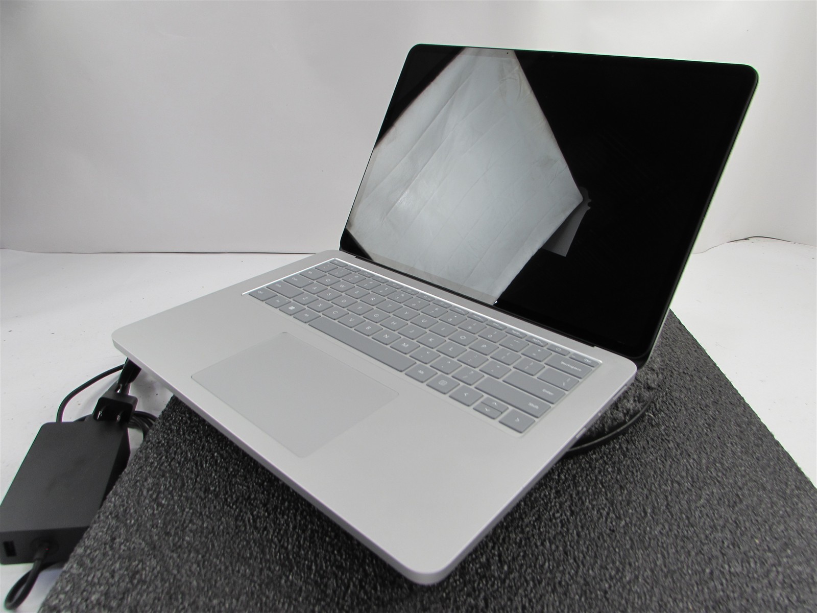 MICROSOFT SURFACE LAPTOP STUDIO 2 2029 I7-13800H 1TB 32GB RTX 2000 ADA WIN 11