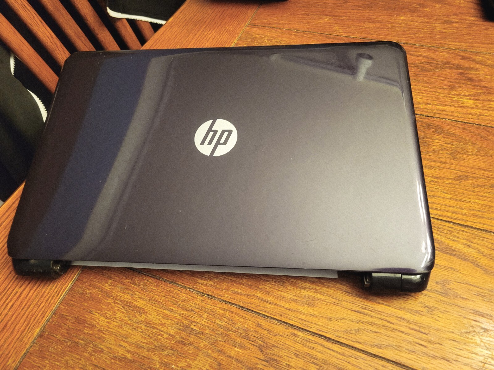 HP Laptop 15-R137WM 15.6″ HD LCD Intel Core i3-4005U 6GB RAM 500GB BROKEN SCREEN