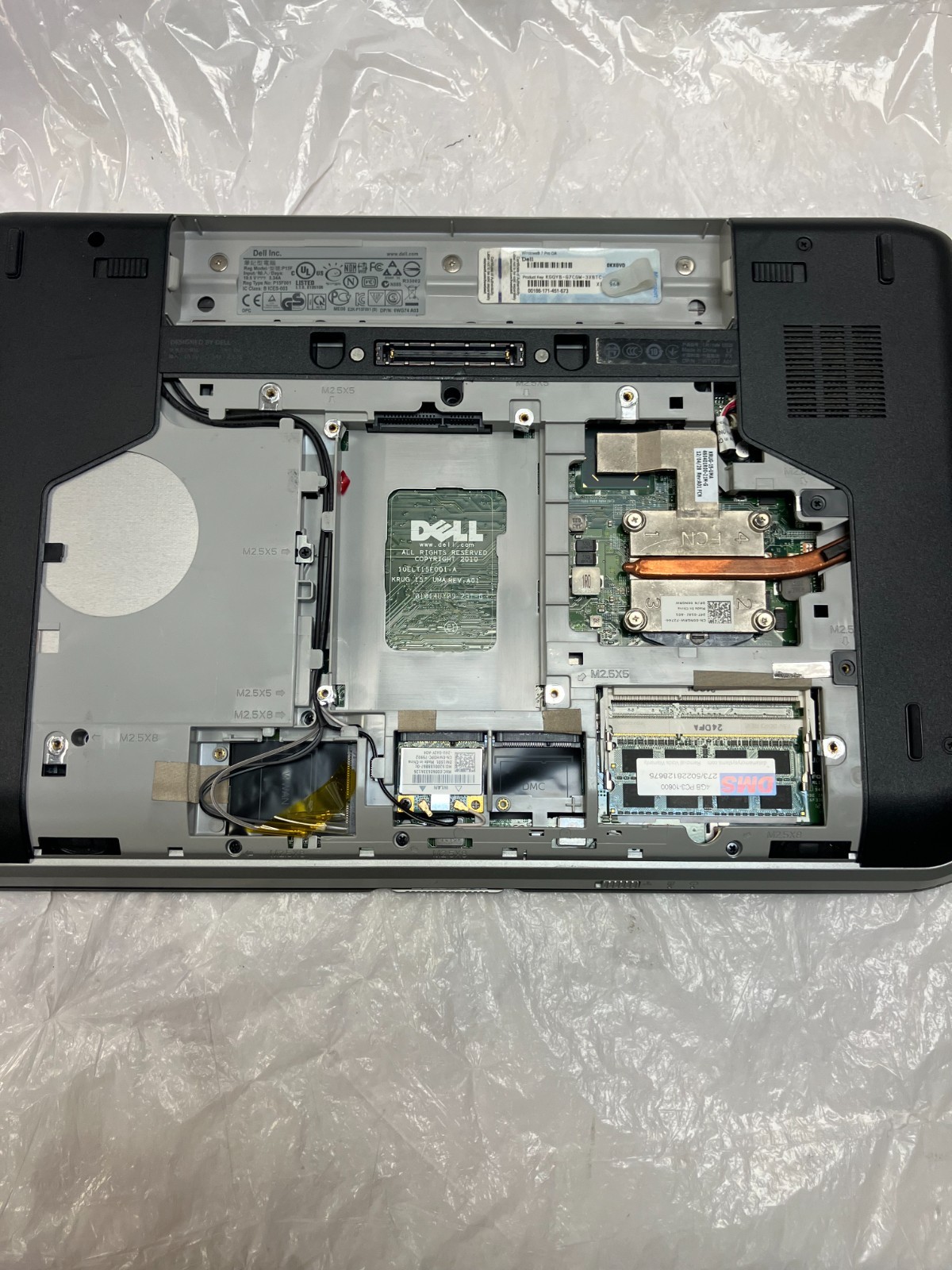 DELL LATITUDE E5520 Laptop i3-2350M + 4 GB No HD/Battery FOR PARTS