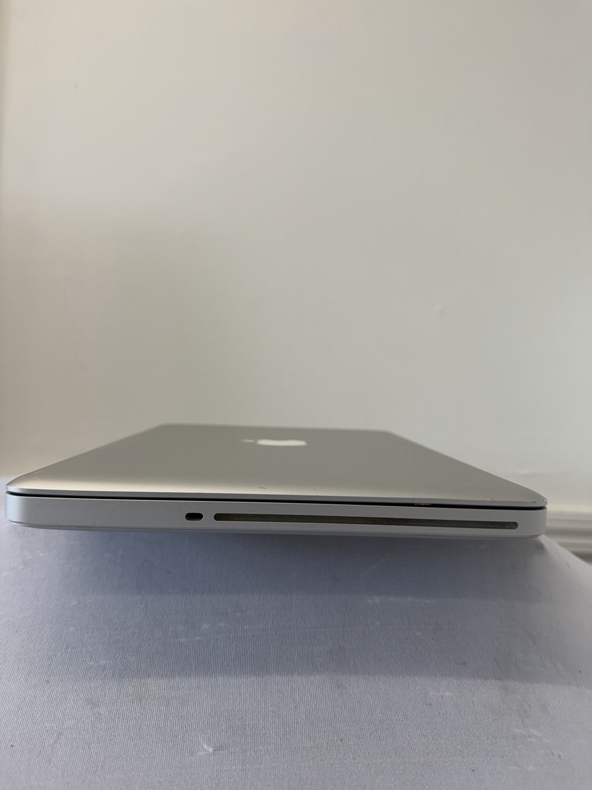 Apple Macbook Pro 2012 Laptop – Good Screen – Intel i5-3210M – Read Des