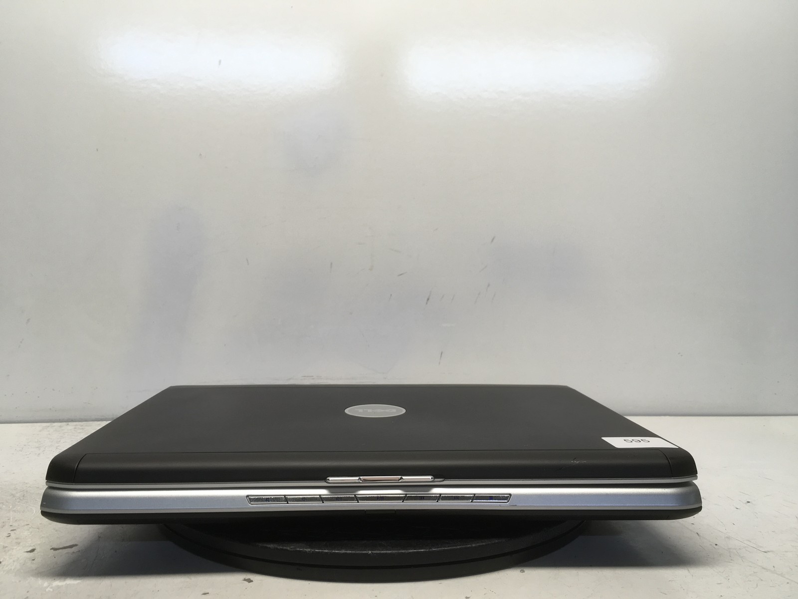 Dell Inspiron 1521 AMD Dual Core 0F81 600MHz 2 GB NO HDD No Batt
