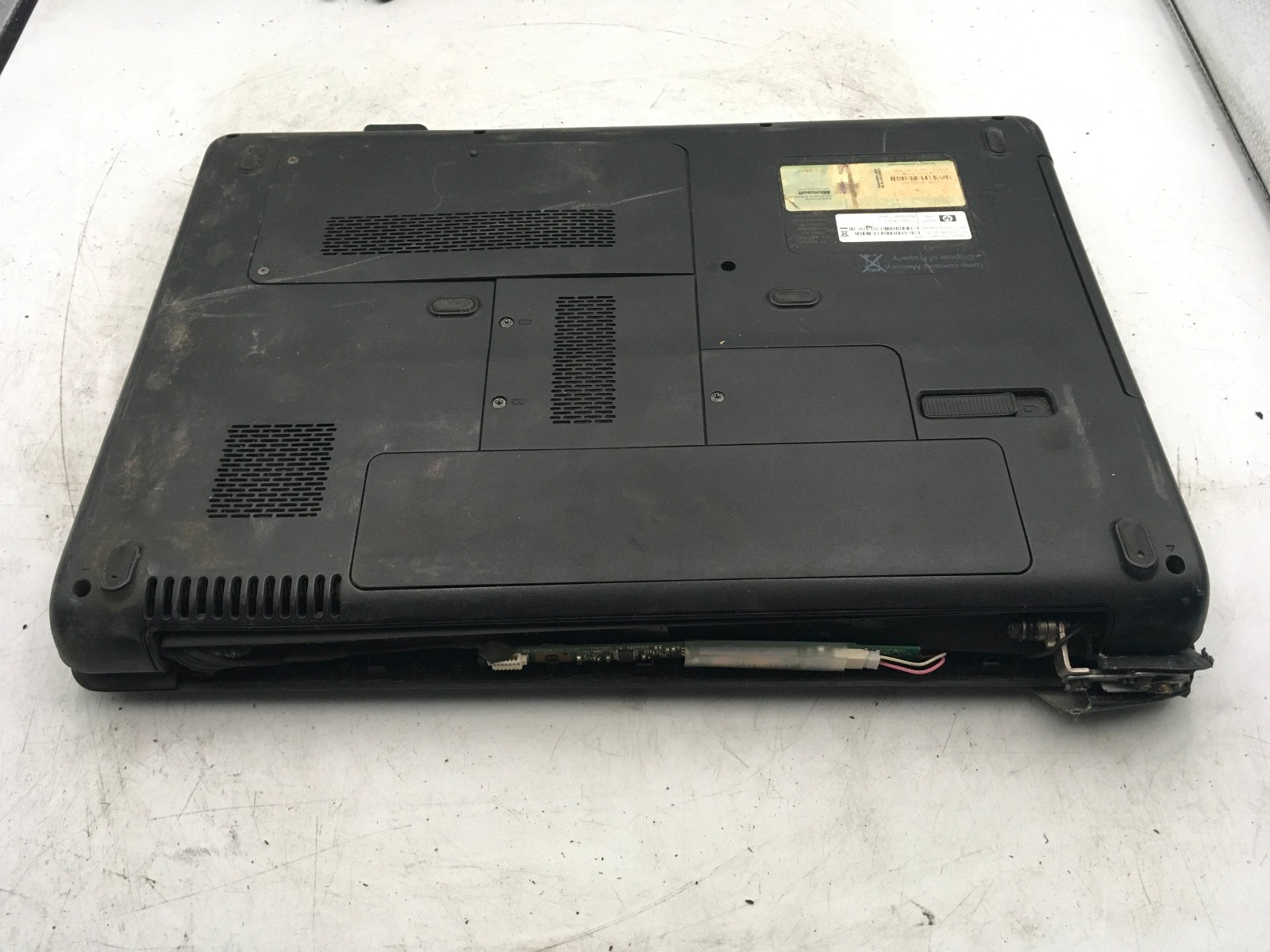 HP COMPAQ PRESARIO CQ50 – BOOTS TO BIOS – INTEL PENTIUM T3200 – 3GB RAM -READ-BB