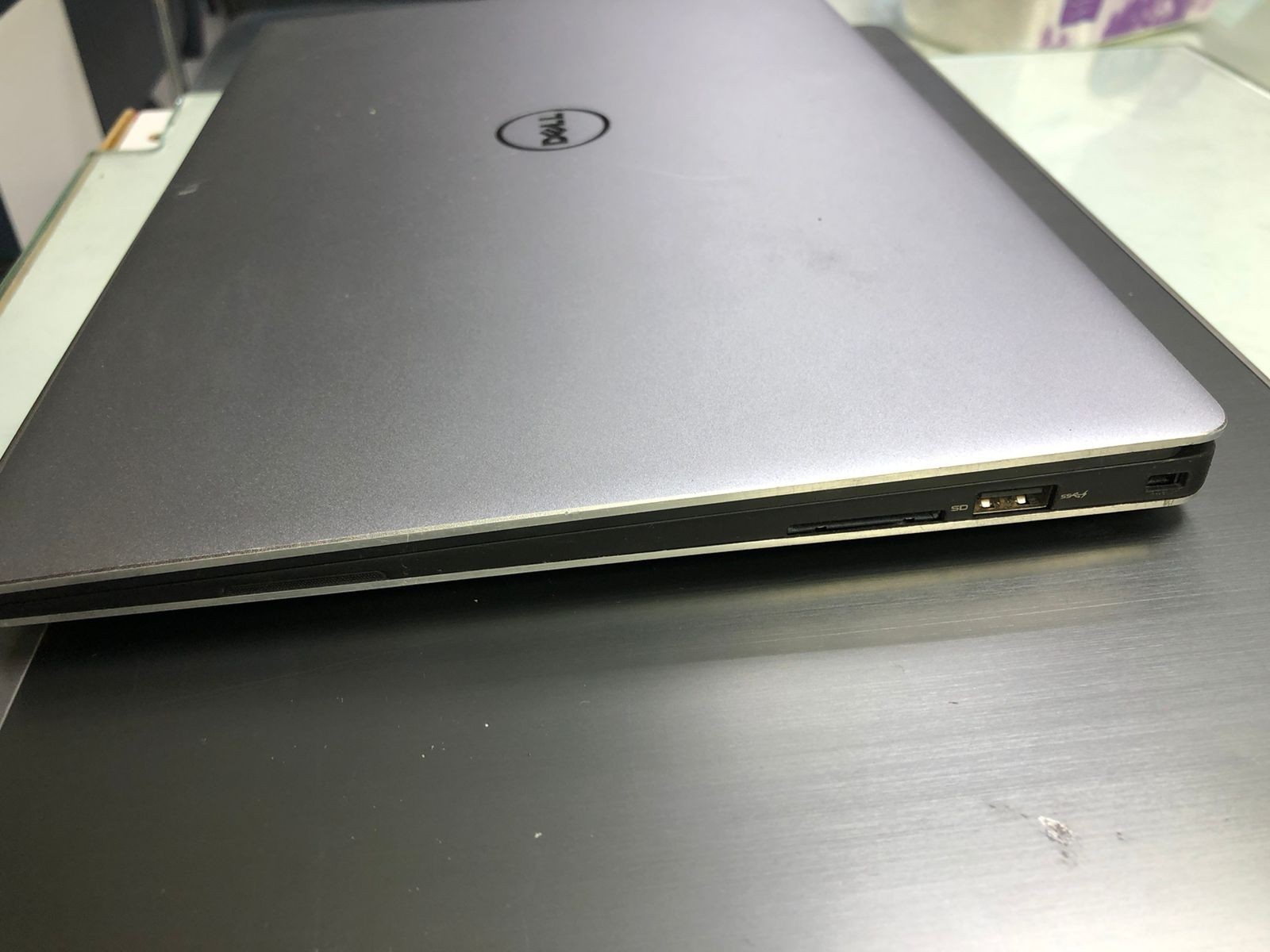 Dell XPS 13 9343 i5 5th Gen Touchscreen 8GB RAM – 256GB SSD – Clean Laptop