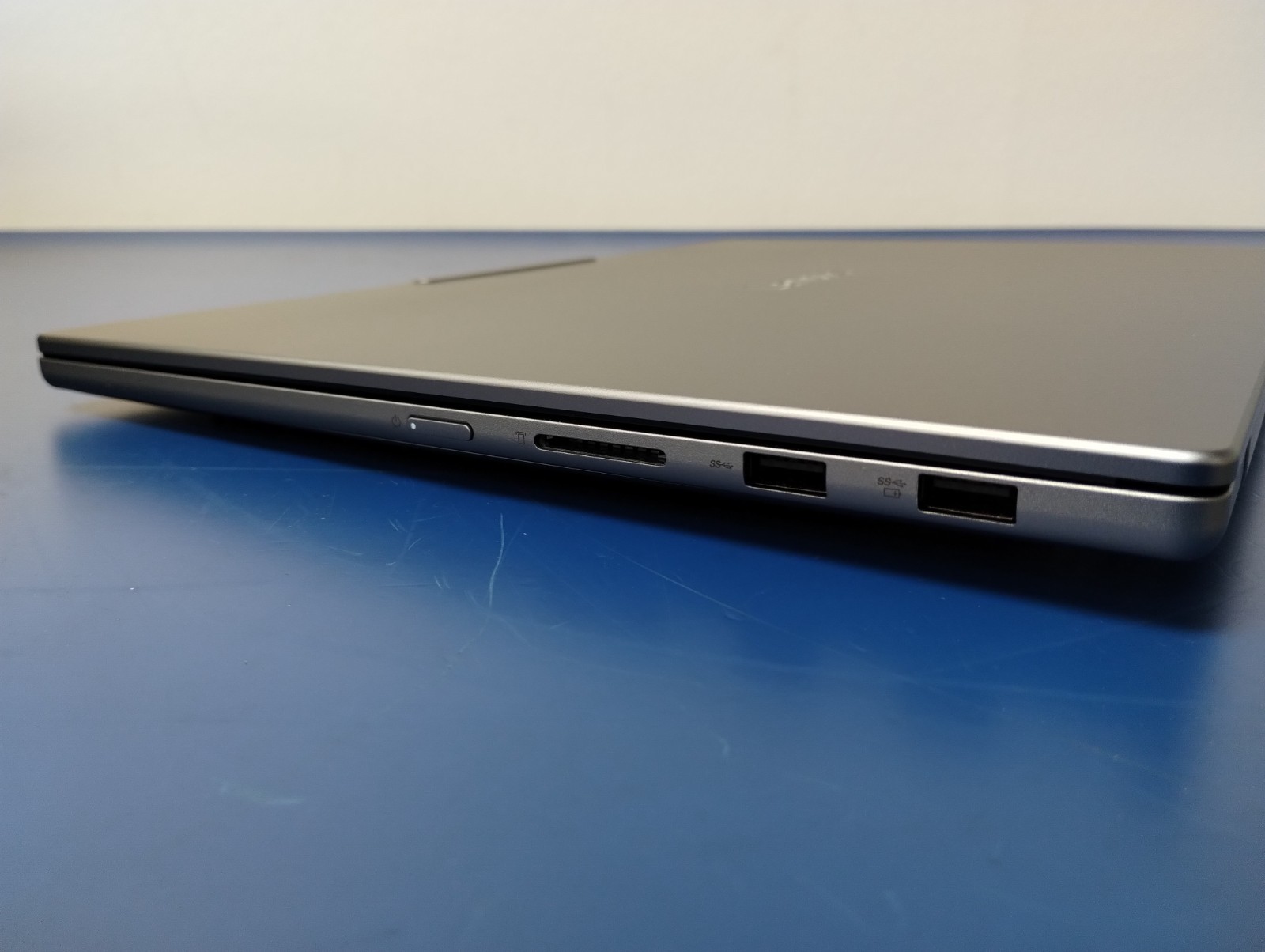 LENOVO IdeaPad Pro 5 1IAH10, Intel Core Ultra 9 285H, 2.90 GHz 32 GB, 1 TB NVMe