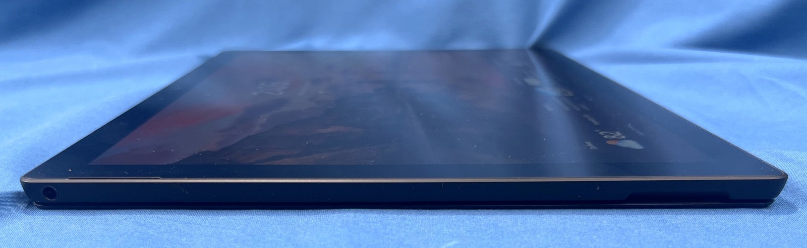 Microsoft Surface Pro 7 (1866) – i7-1065G7, 16GB RAM, 512GB NVMe – Win11