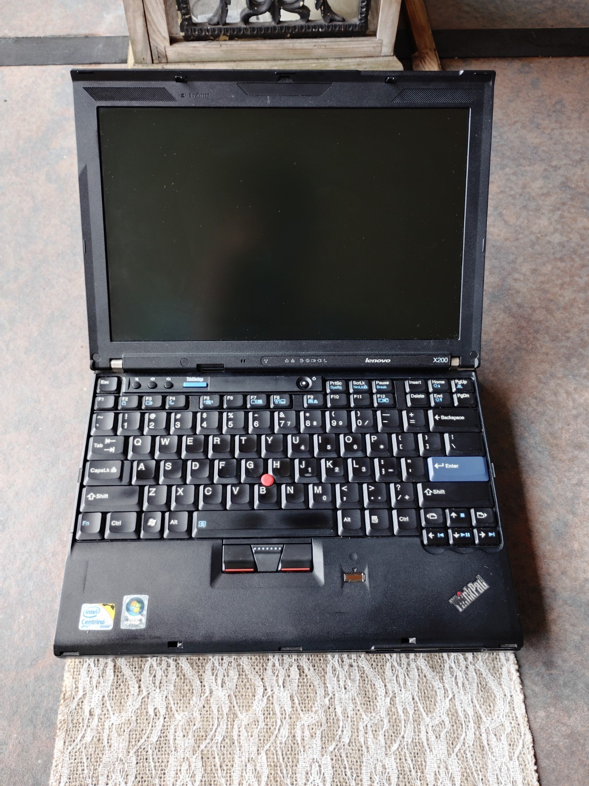 Lenovo ThinkPad X200 12.1in Read Description