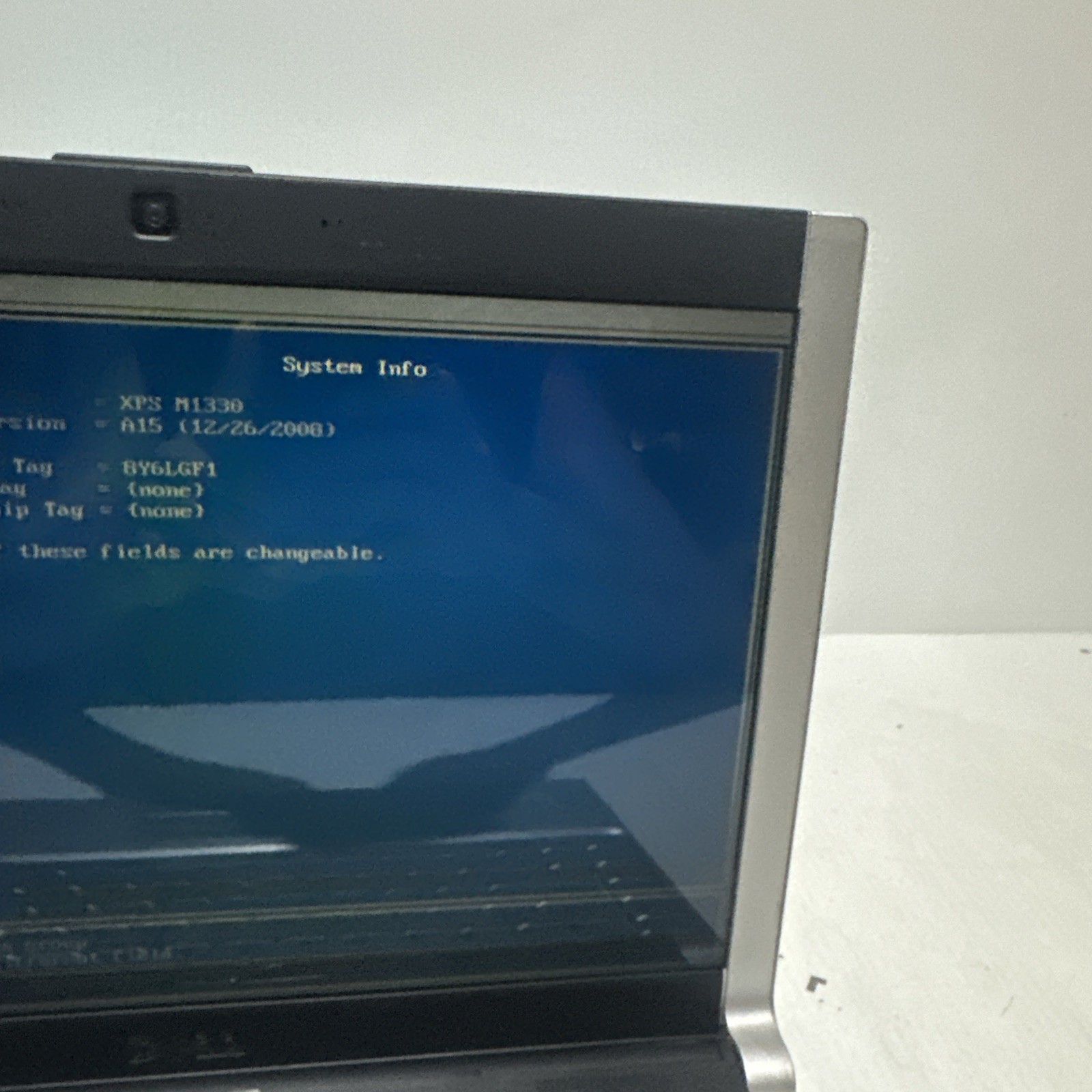 Dell XPS M1330 13″ Laptop Intel Core 2 Duo 3gb Ram No Drives Boots Bios