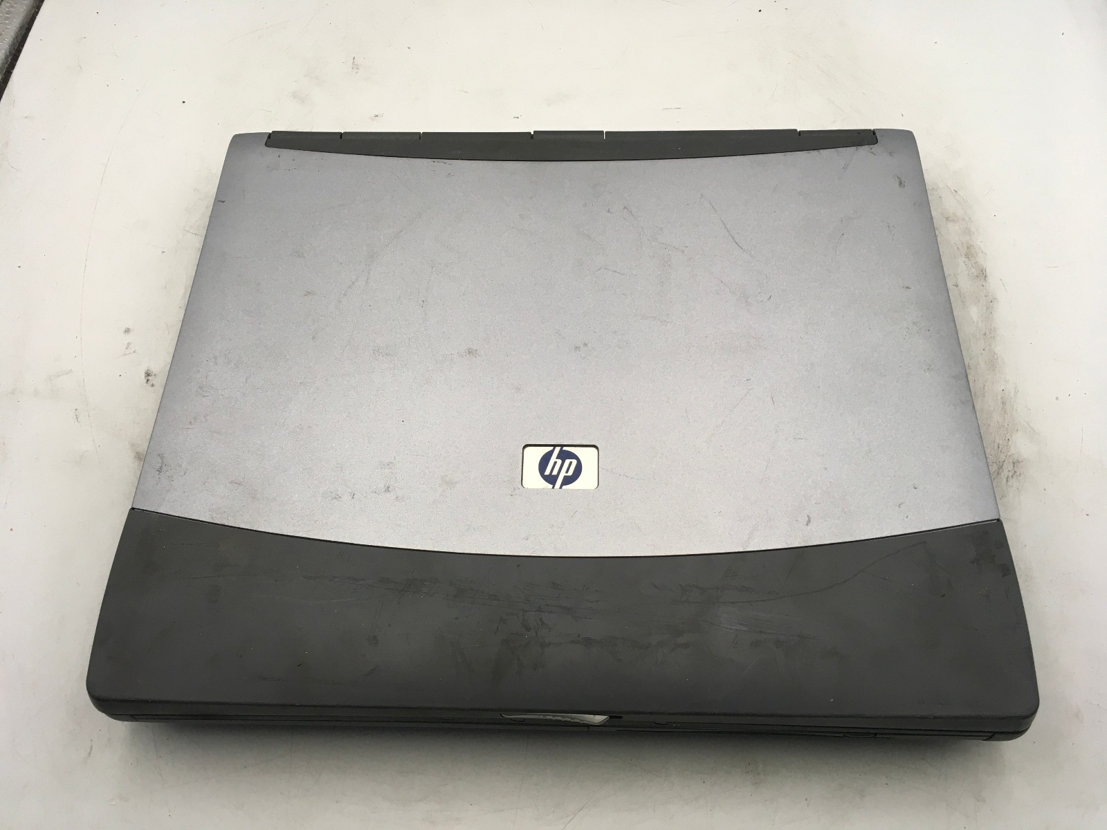 HP OMNIBOOK 6100 -FOR PARTS/FREEZE ON BOOT- INTEL PENTIUM M – 128MB RAM -READ-BB