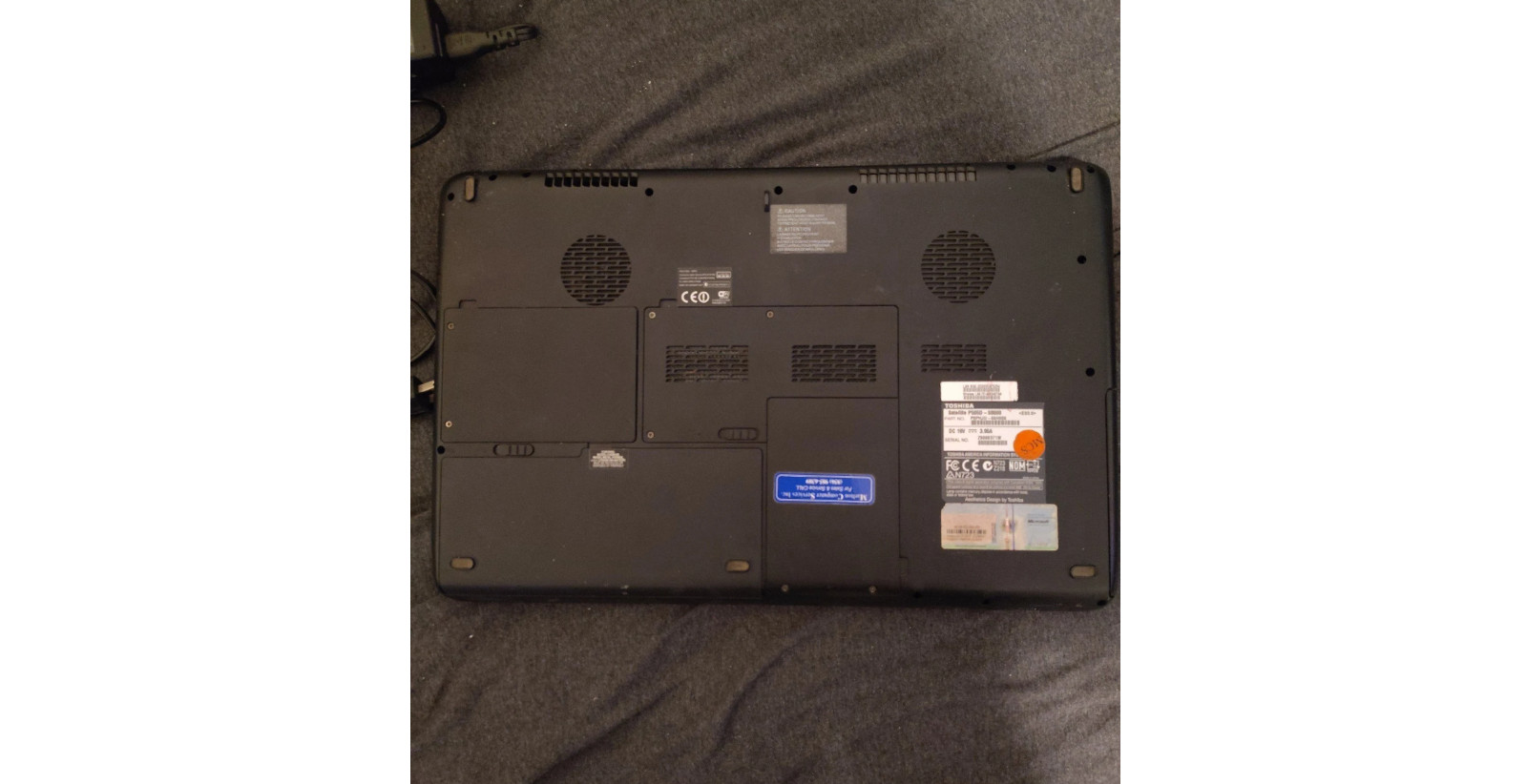Toshiba Satellite P505D-S8000 Laptop 18.4″ rarest very fine