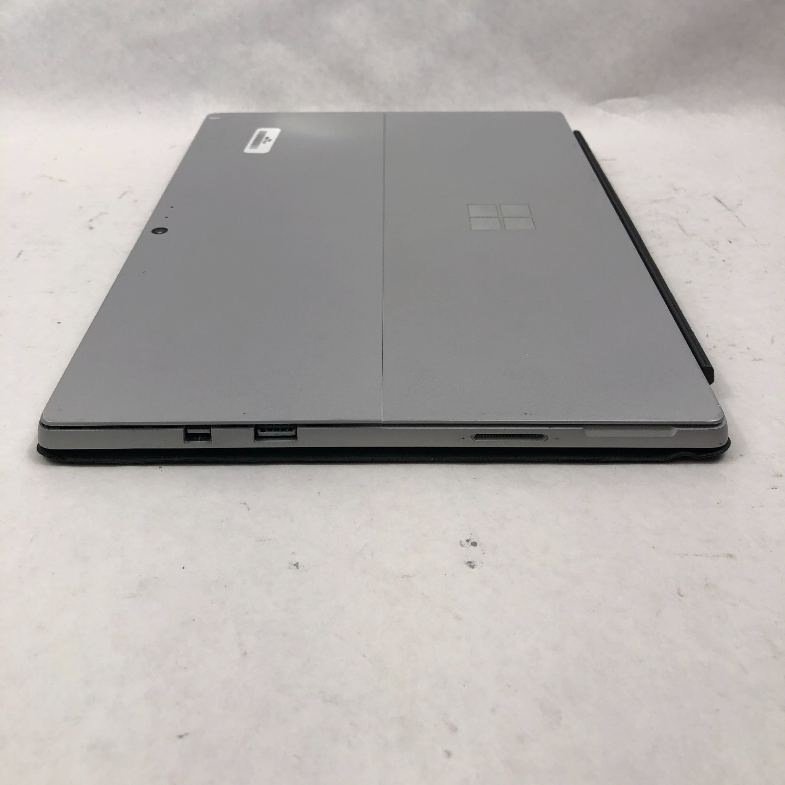 Microsoft Surface Pro 6 1796 Core i5-8250U 1.60GHz 8GB 256GB No OS READ