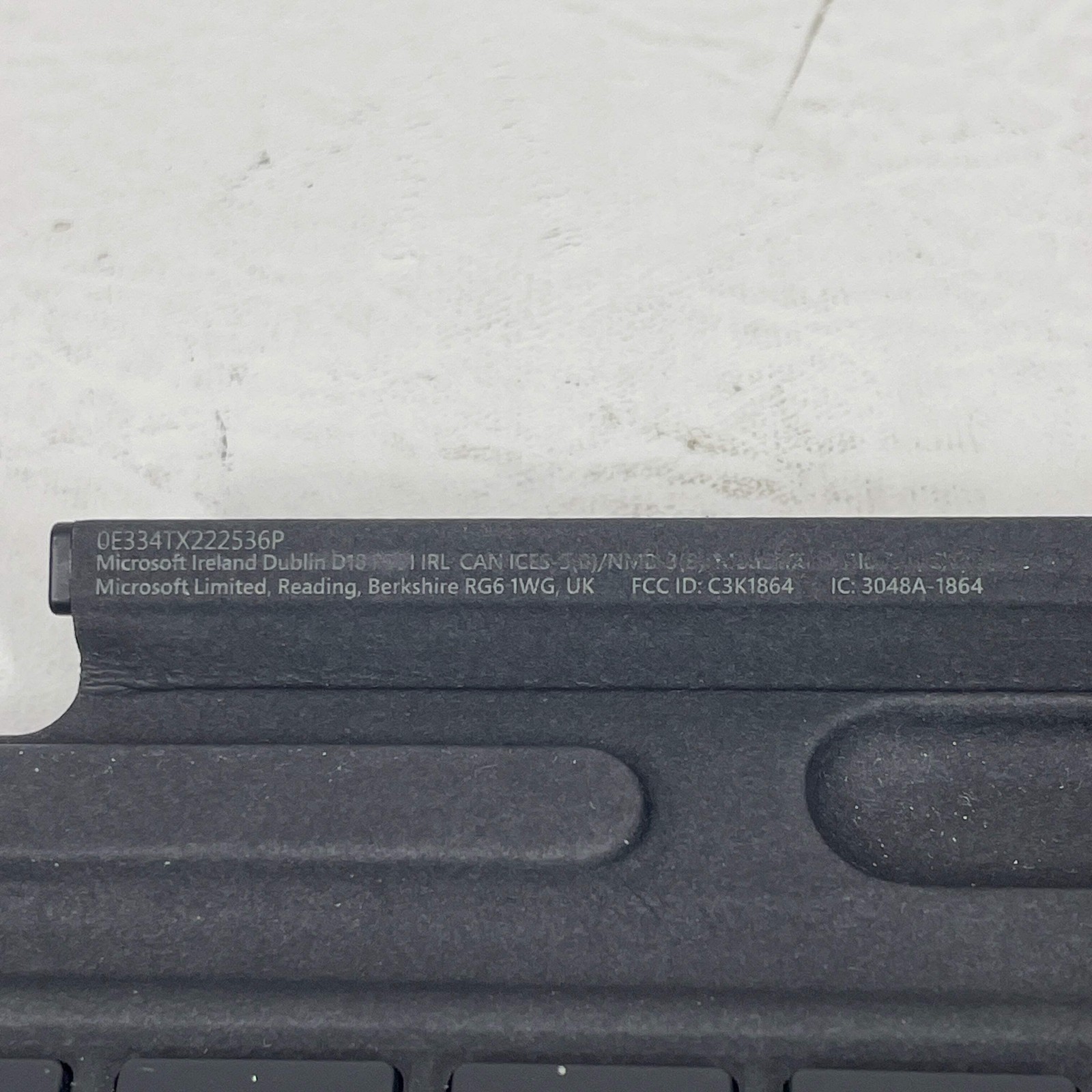 Microsoft Surface Signature Keyboard w/ Slim Pen 2 for Pro X, 8, 9 8X6-00001