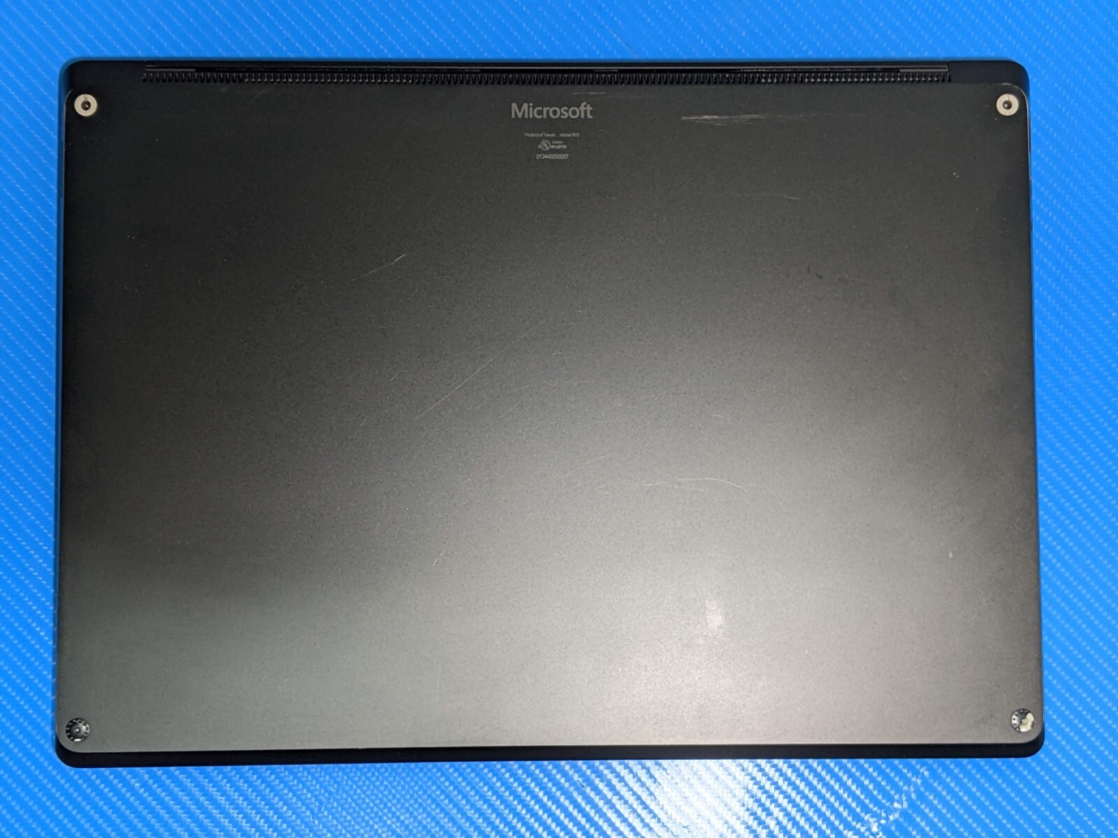 MS Surface Laptop 3 1873 15″ 2496×1664 TOUCH Ryzen 5 3850U 2.1GHz 16GB 256GB +PA
