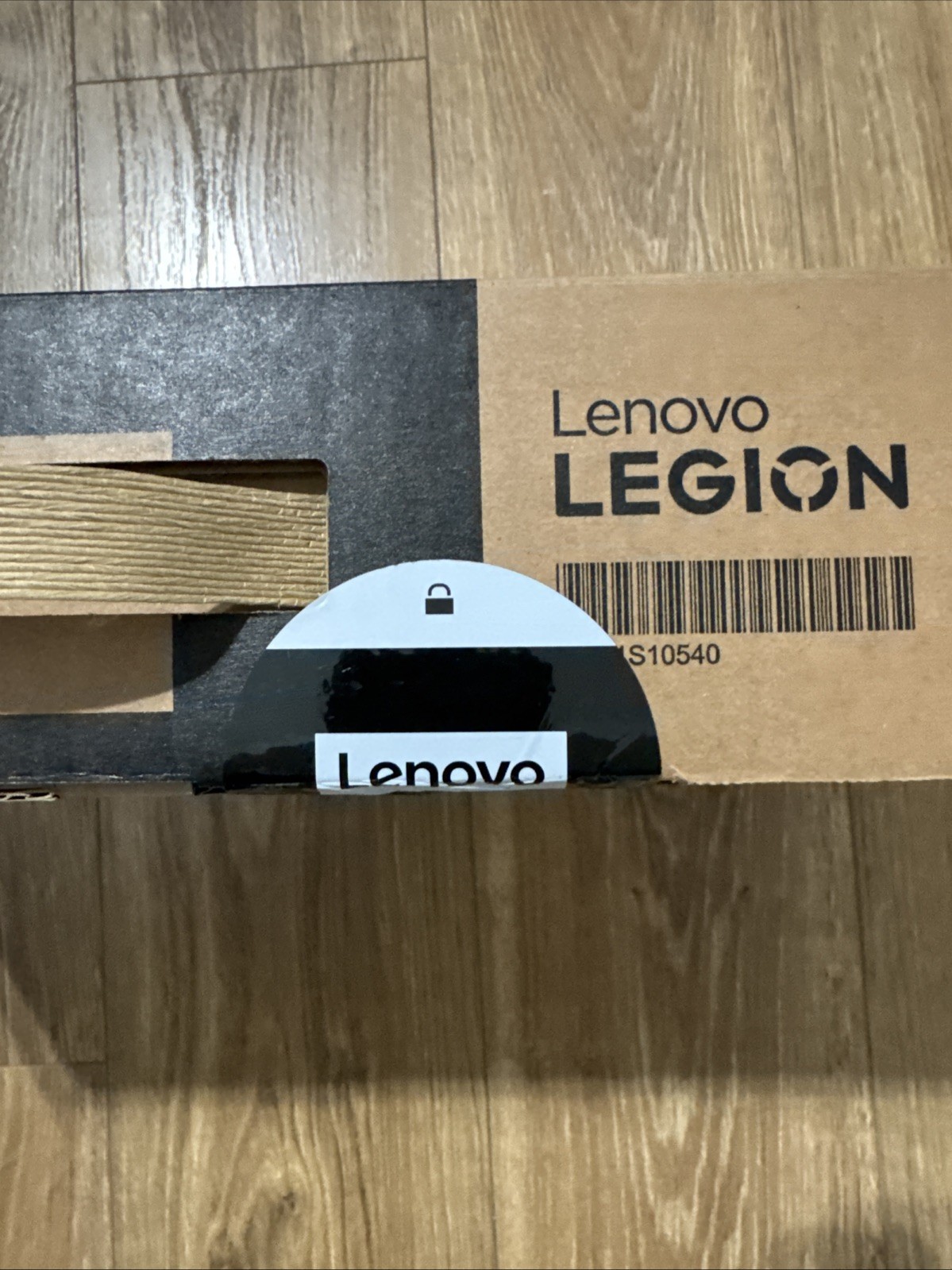 Lenovo Legion 5 15IRX10 OLED 15.1 Gaming Laptop i9 14th RTX5070 BRAND NEW 2025