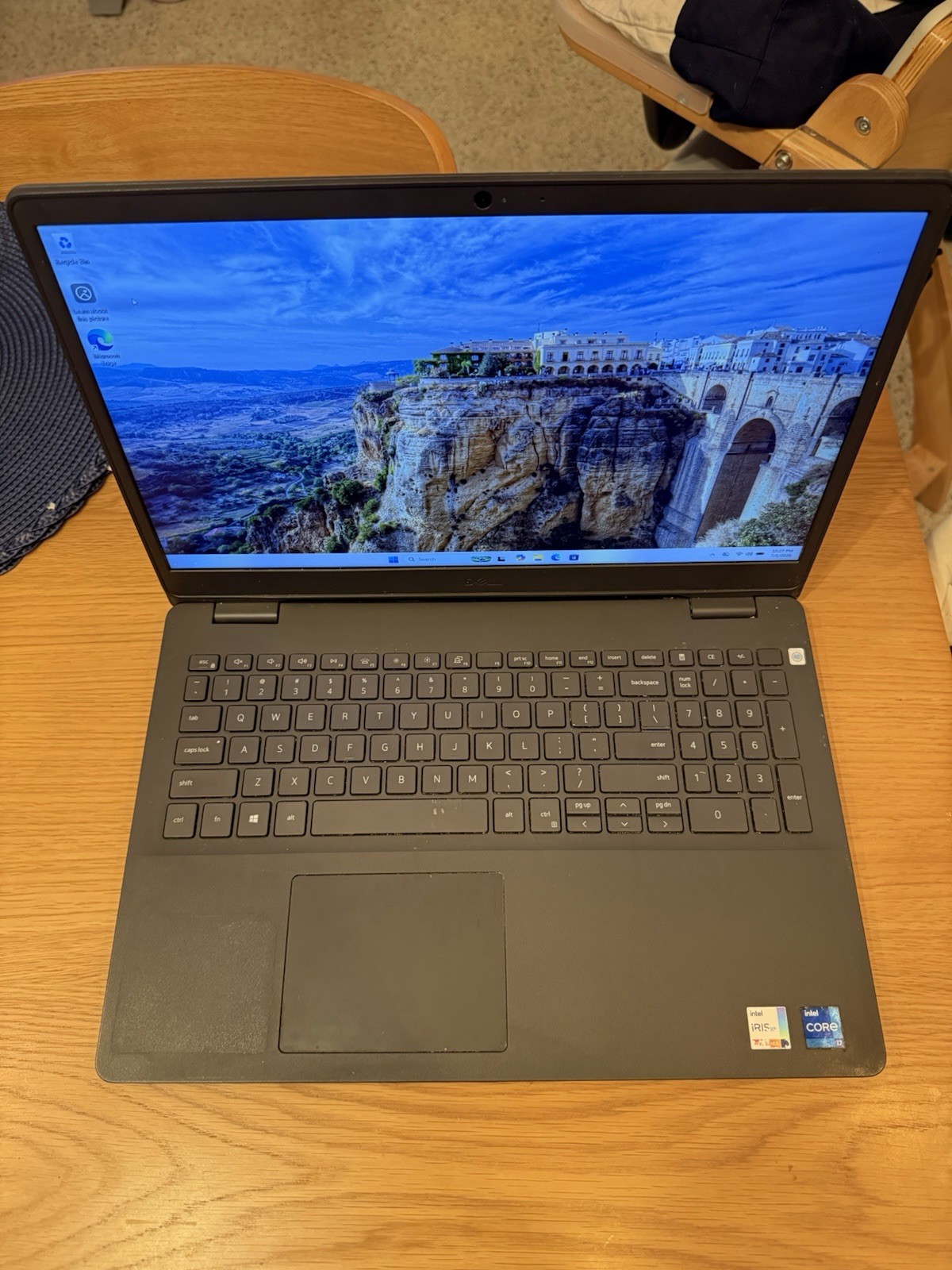 Dell Inspiron 3501 15.6″ (512GB SSD, Intel Core i7 11th Gen., 16GB) Windows 11