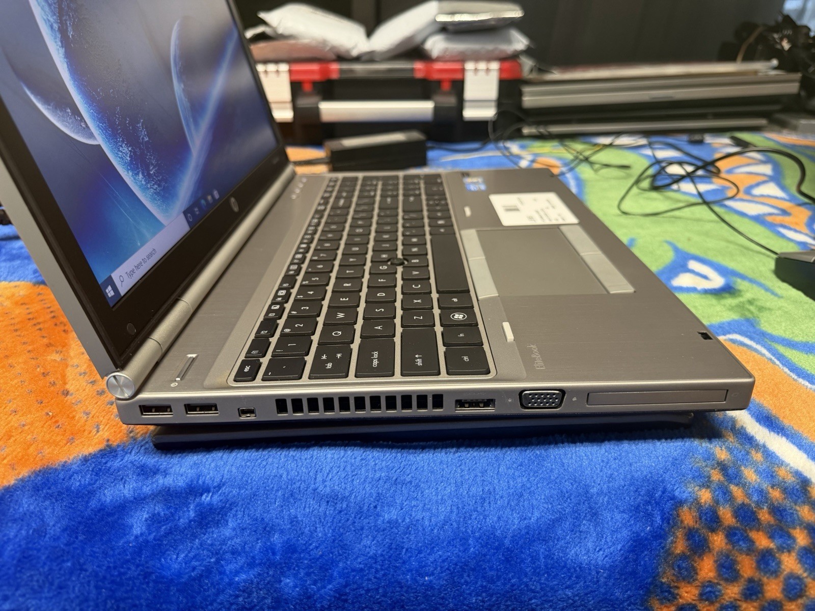 HP EliteBook 8560p 15.6″ Laptop Intel i5 @2.6GHz 4GB RAM 220 GB SSD DVDRW #269